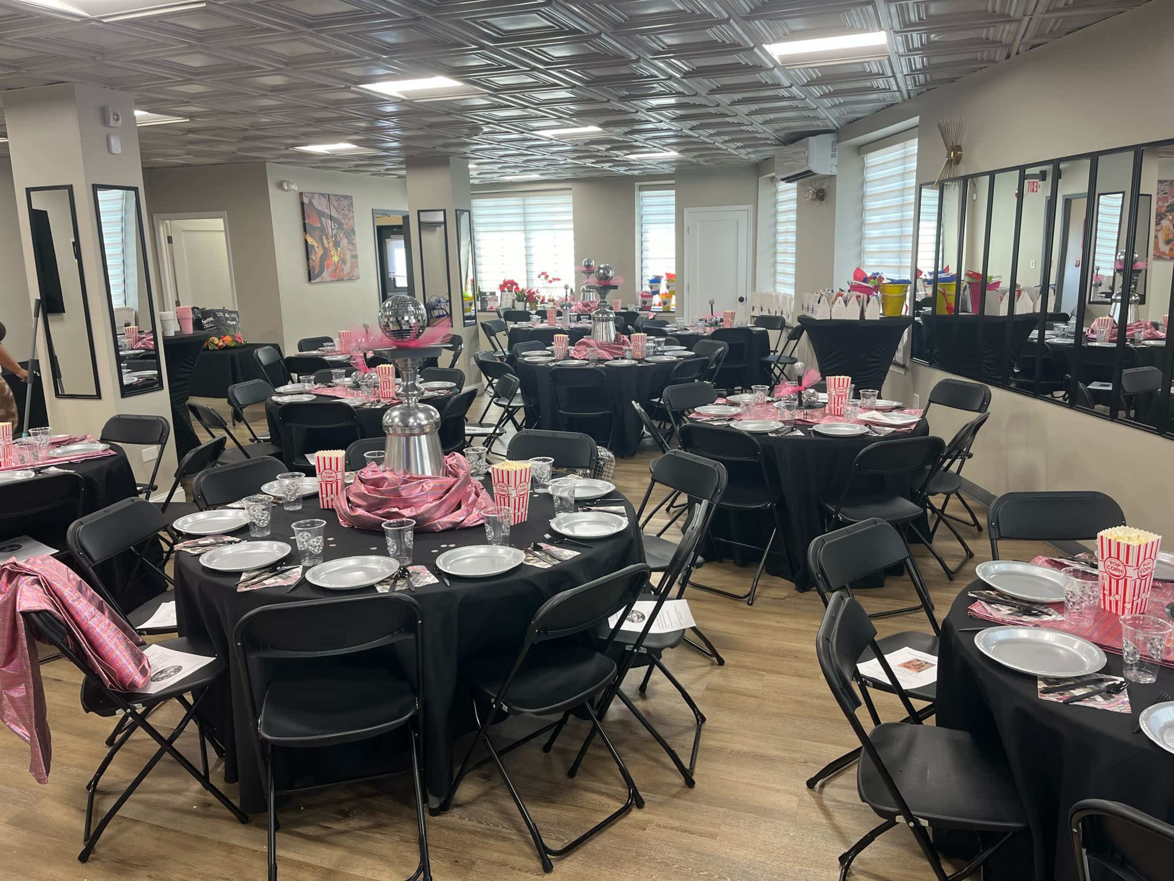Host in Style – Elegant Space for Memorable Events Image in Northeast Philadelphia, Philadelphia, PA