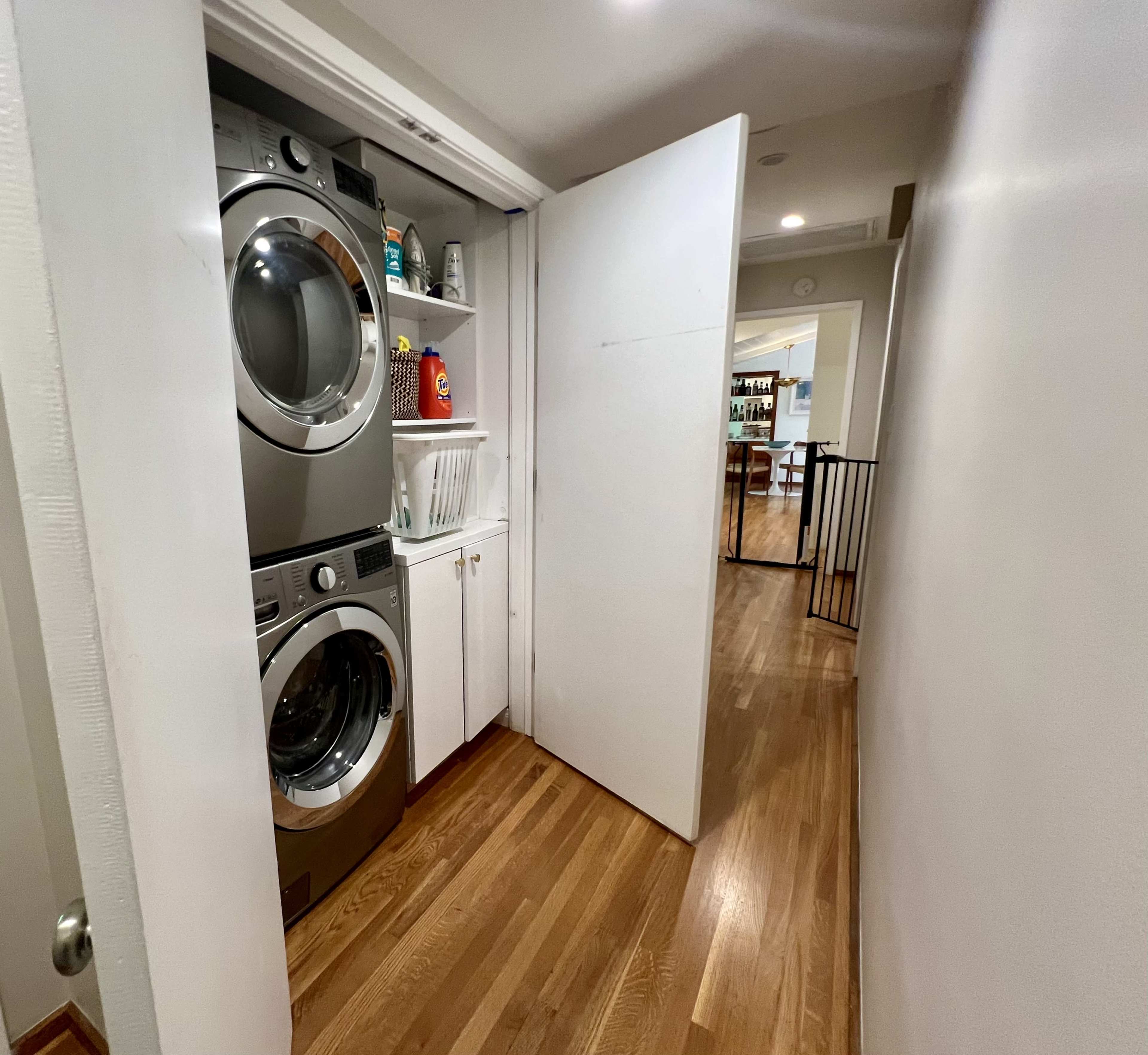 Unique Mid-Century Modern Post and Beam Home Image in Studio City, Studio City, CA