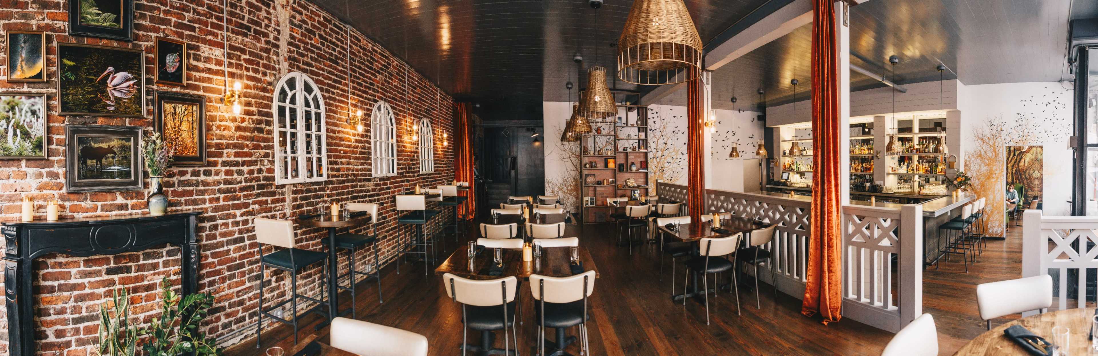 A cozy restaurant with a loft-style design Image in Lower Nob Hill, San Francisco, CA