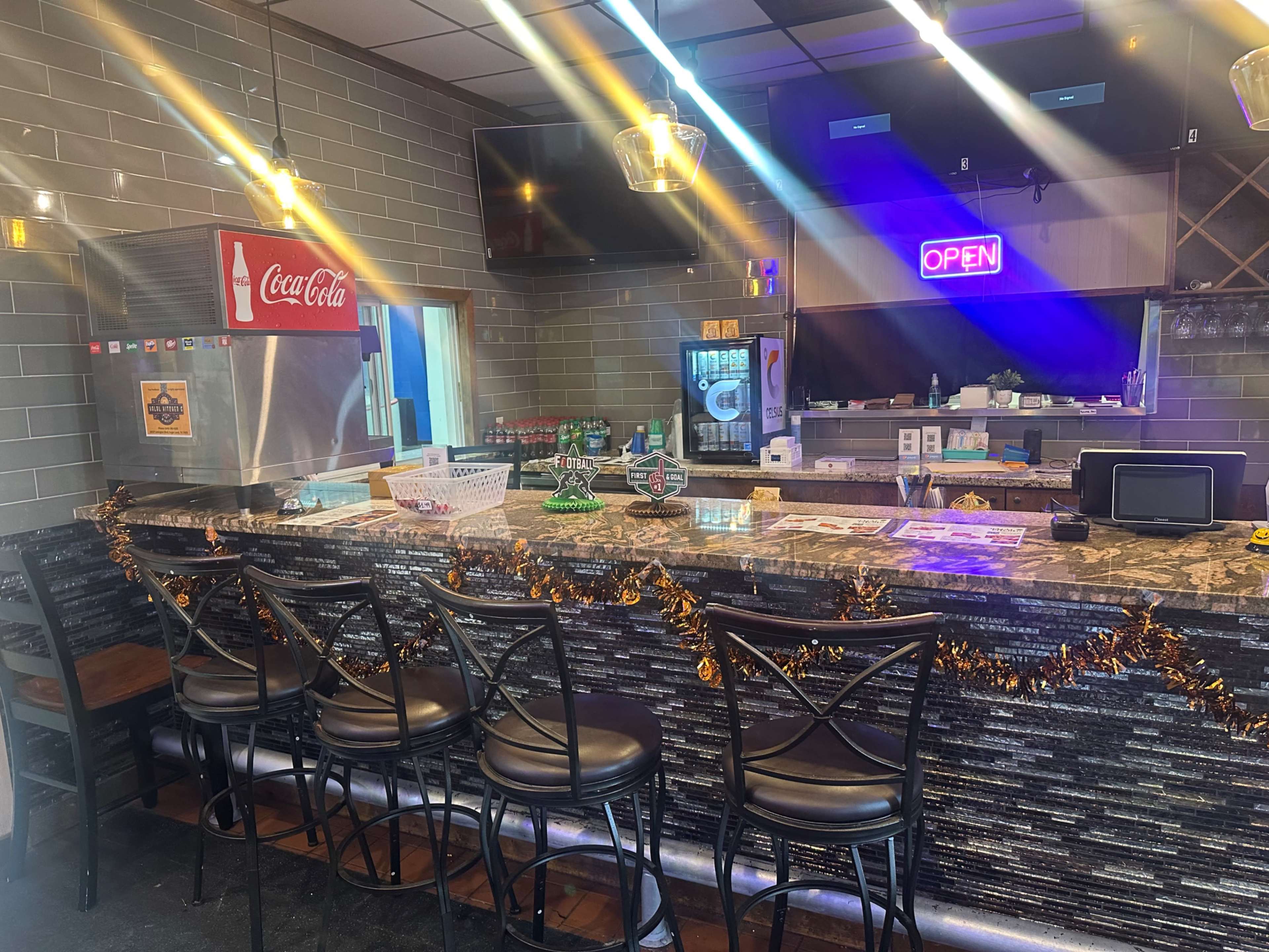 Large Restaurant with Bar and Grill Image in Sugar Land, Sugarland, TX