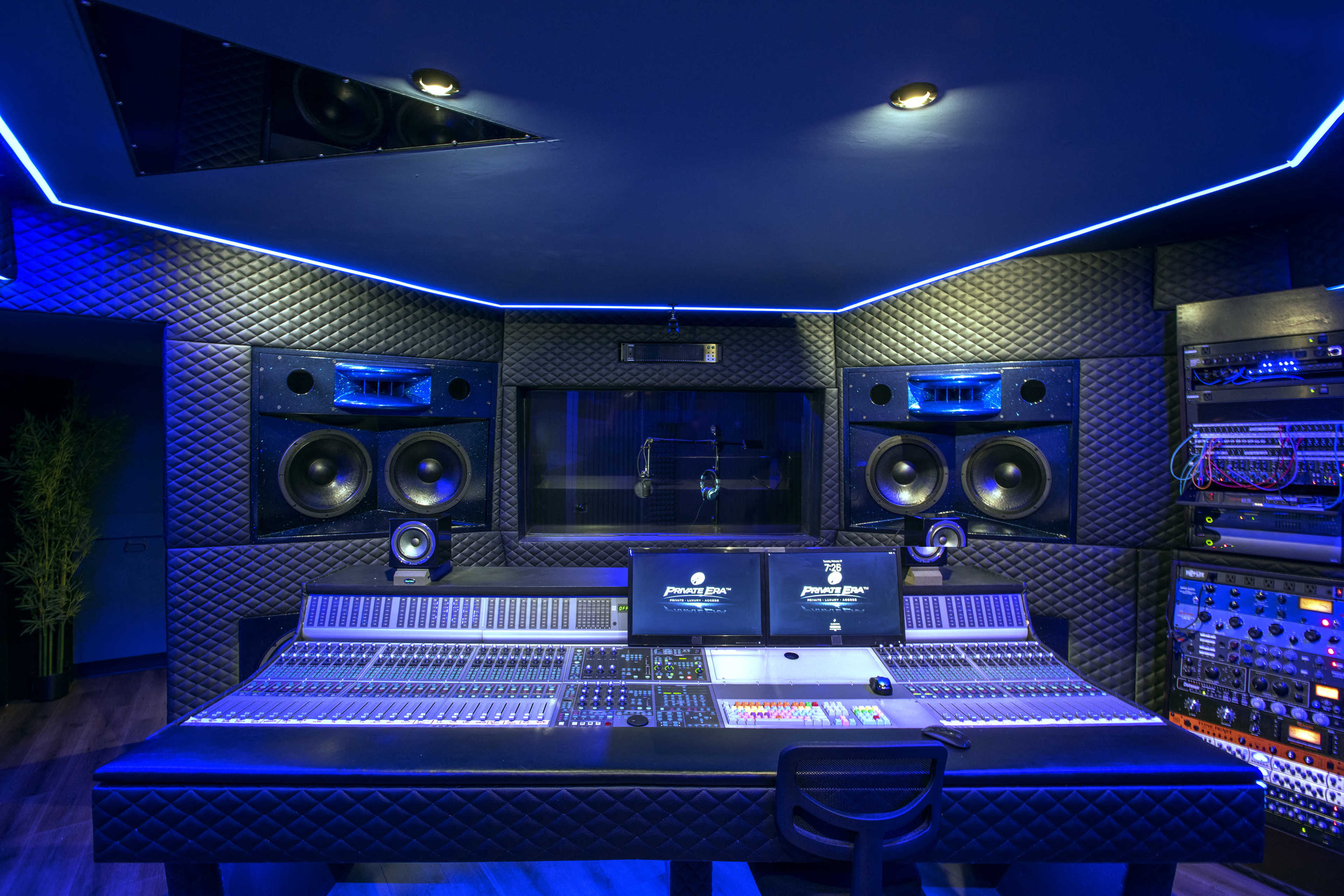 Luxury Recording Studio w/ Cinematic Lighting – Soundloft Maybach Room Image in Branford, Branford, CT