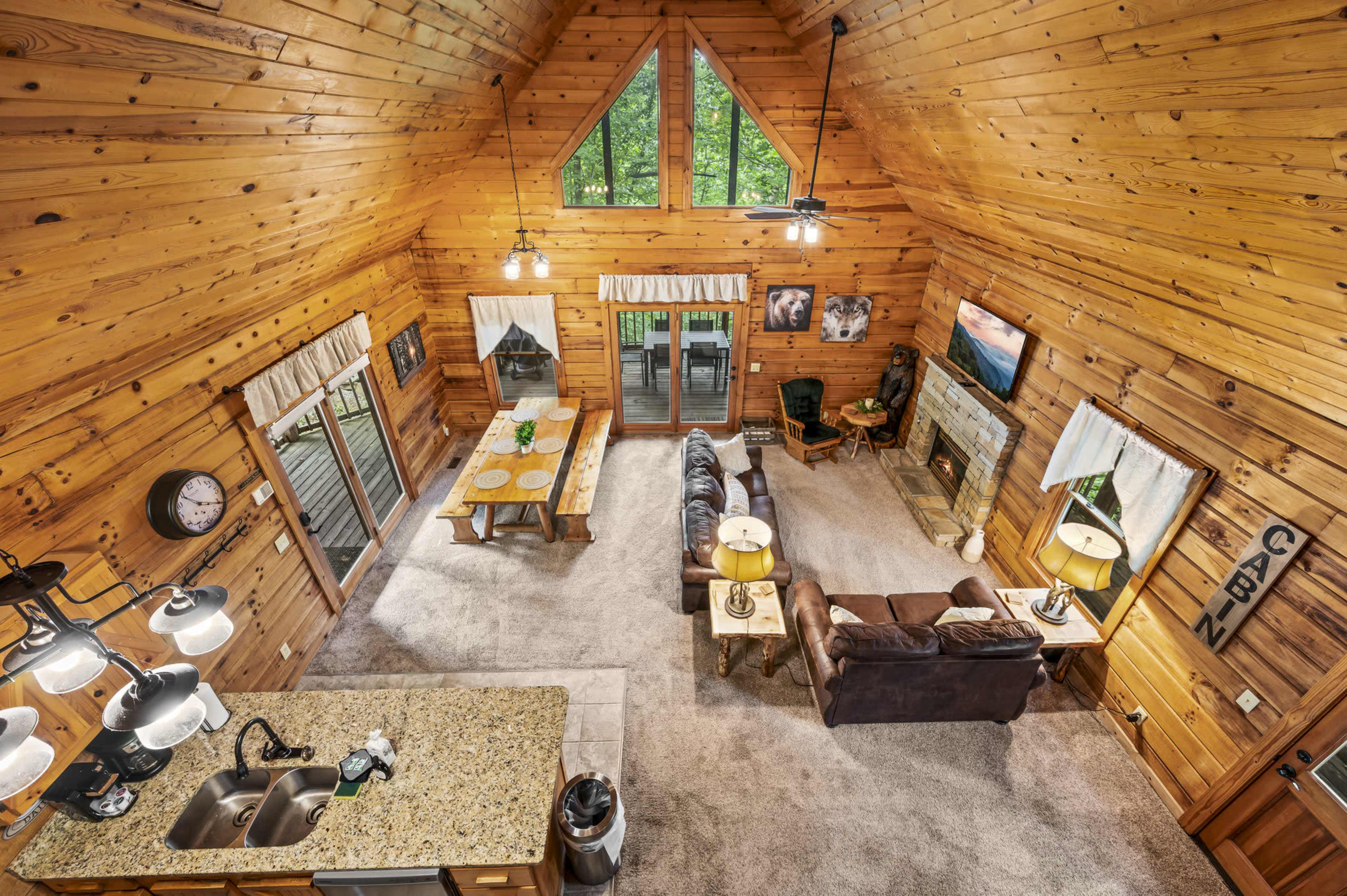 Spacious Two Bedroom Cabin Image in , Sevierville, TN