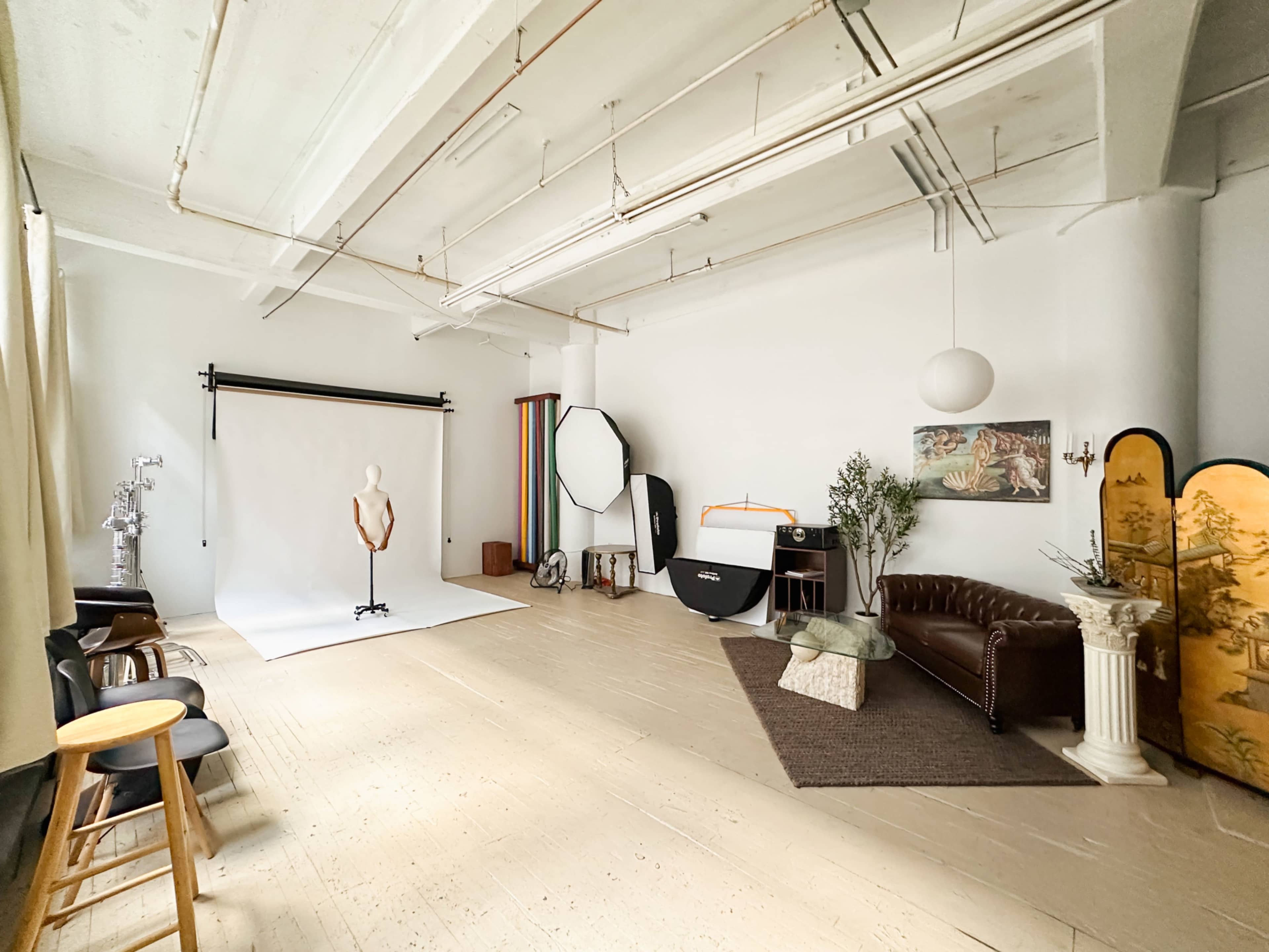 BEST VALUE! Beautiful Vintage Inspired Brooklyn Studio with tons of Profoto gear included! Image in Bedford-Stuyvesant, Brooklyn, NY