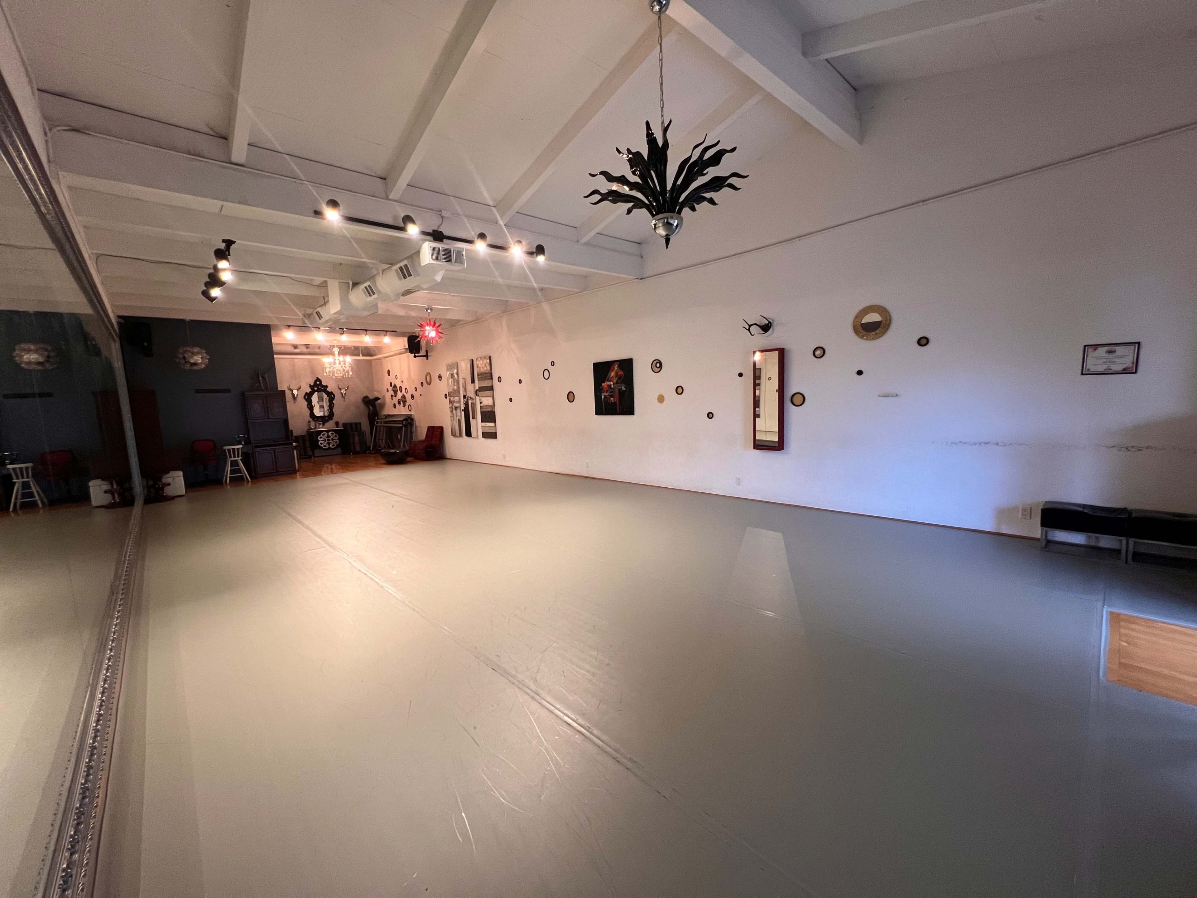 Professional Dance Studio in Pleasanton (Full mirrors + Sound) Image in Pleasanton, Pleasanton, CA