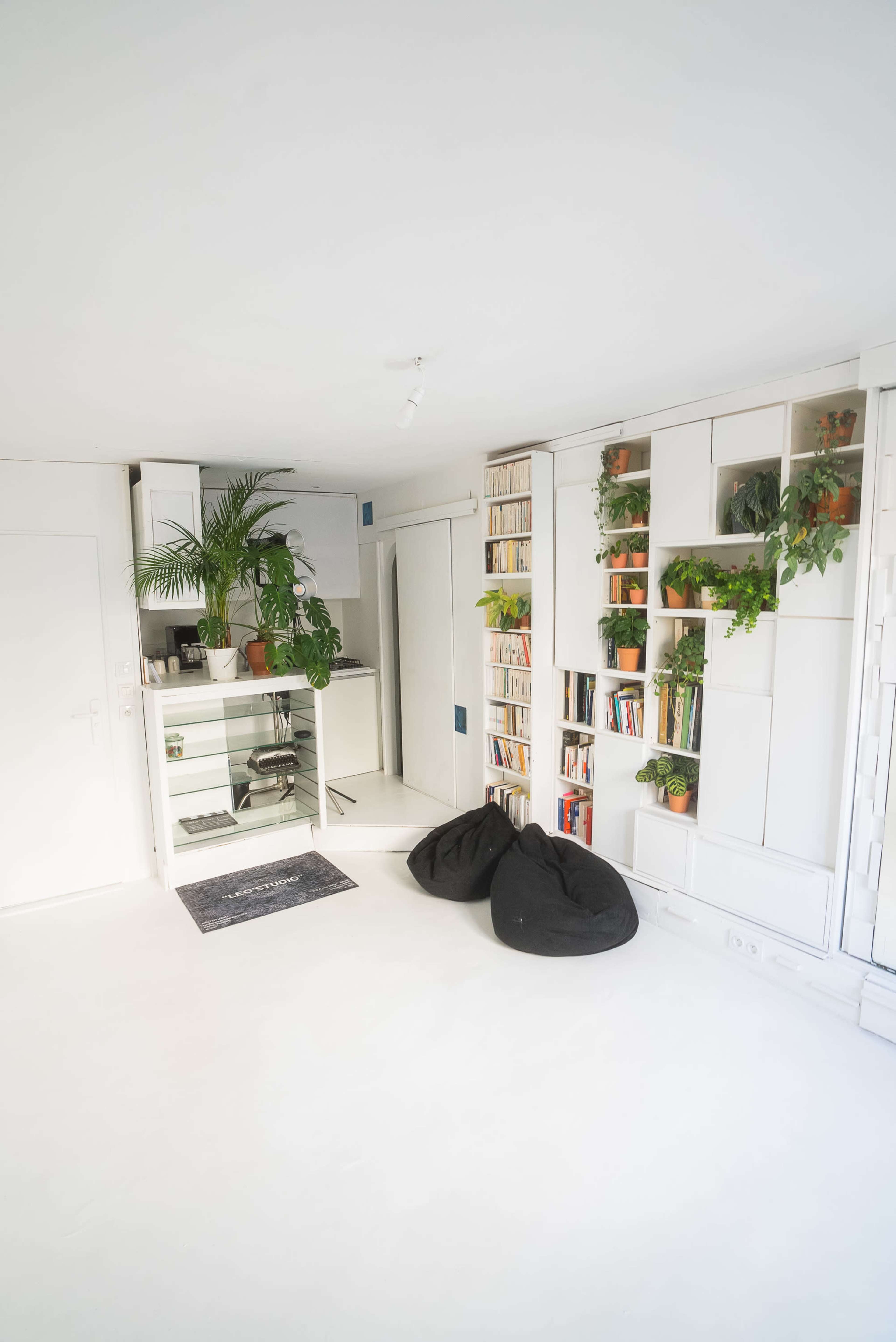 Studio Photo Centre de Paris Image in Folie-Méricourt, Paris, 
