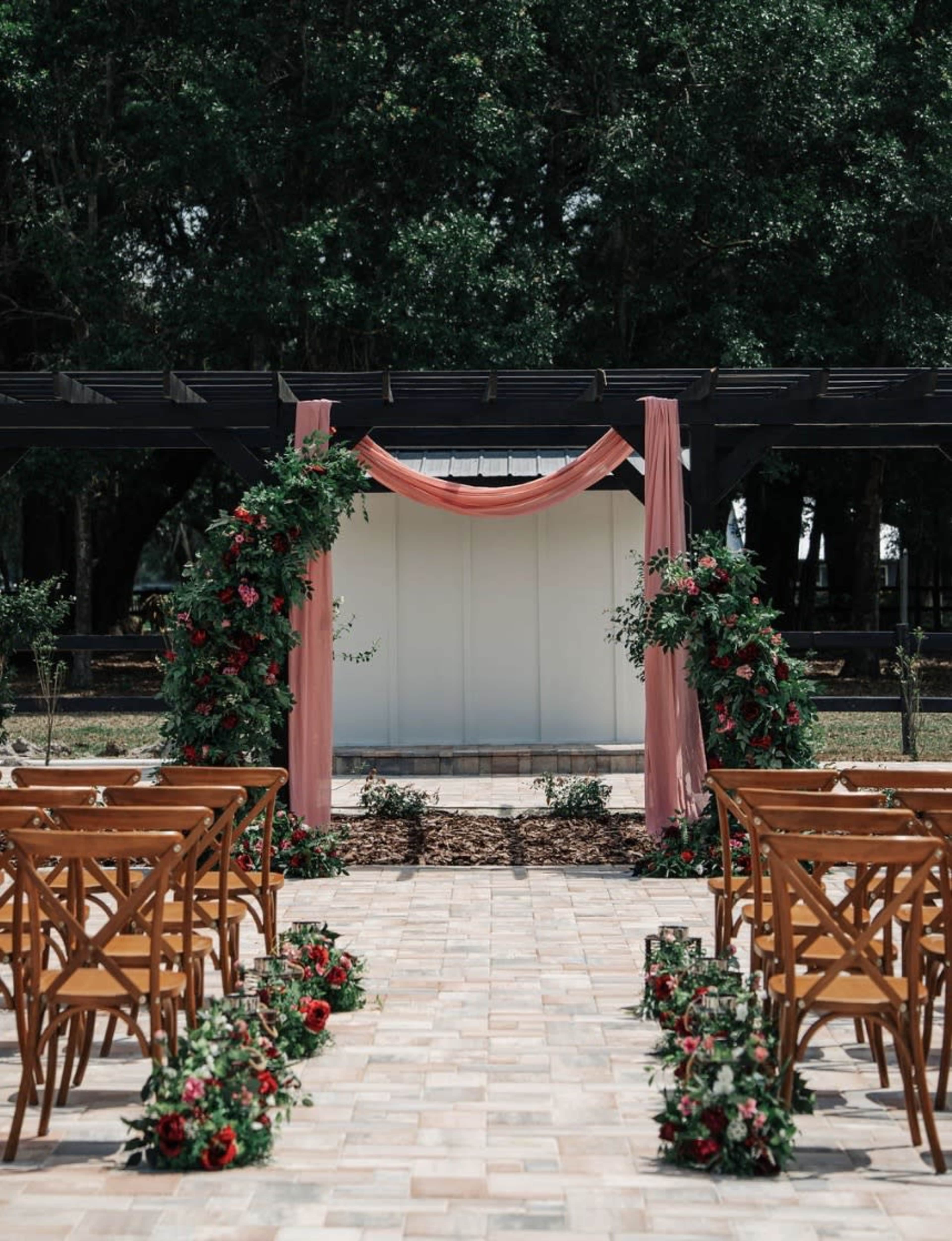 Tuscan Wedding Venue Image in , Webster, FL