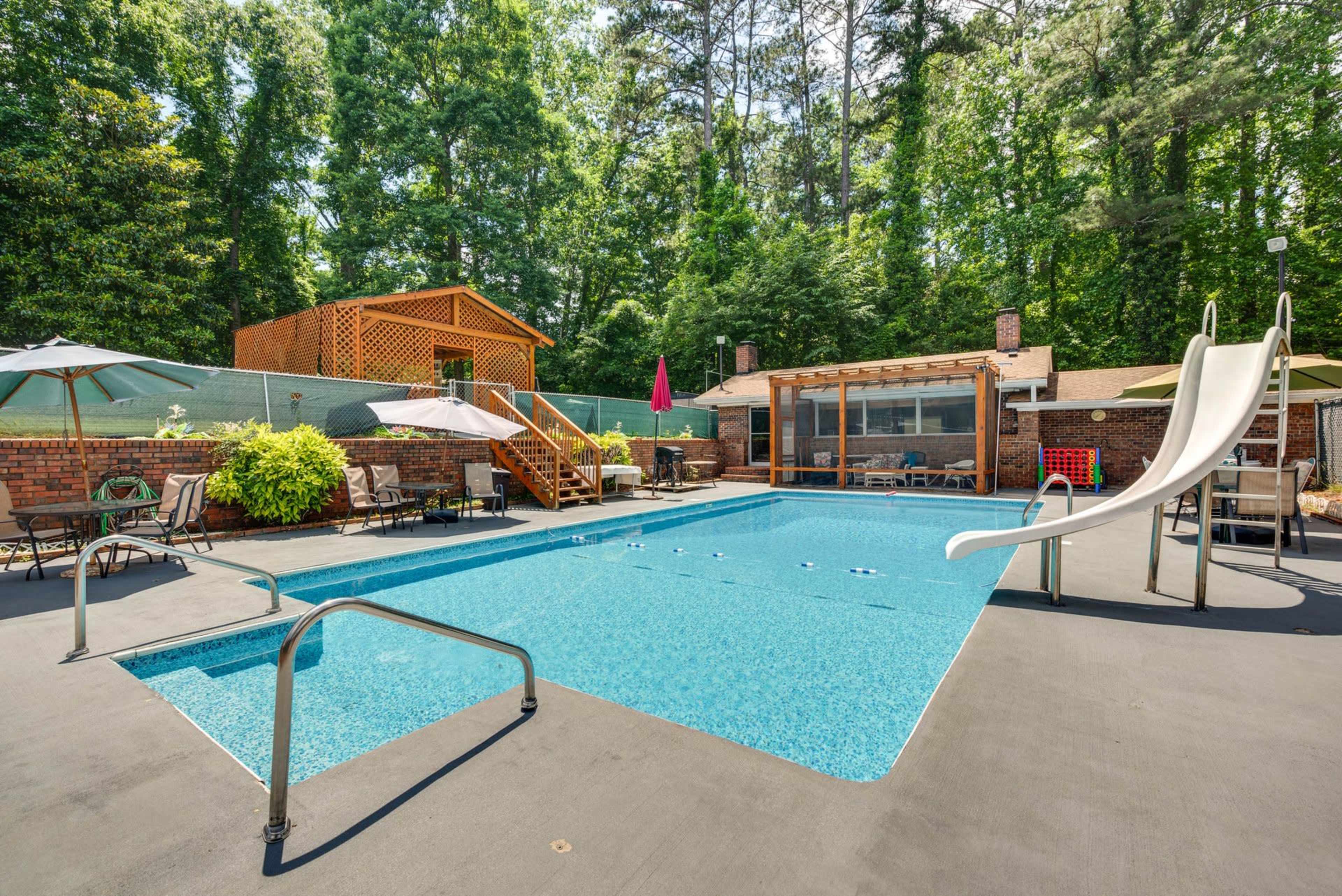 Fun in the sun resort Image in Cliftondale, Atlanta, GA