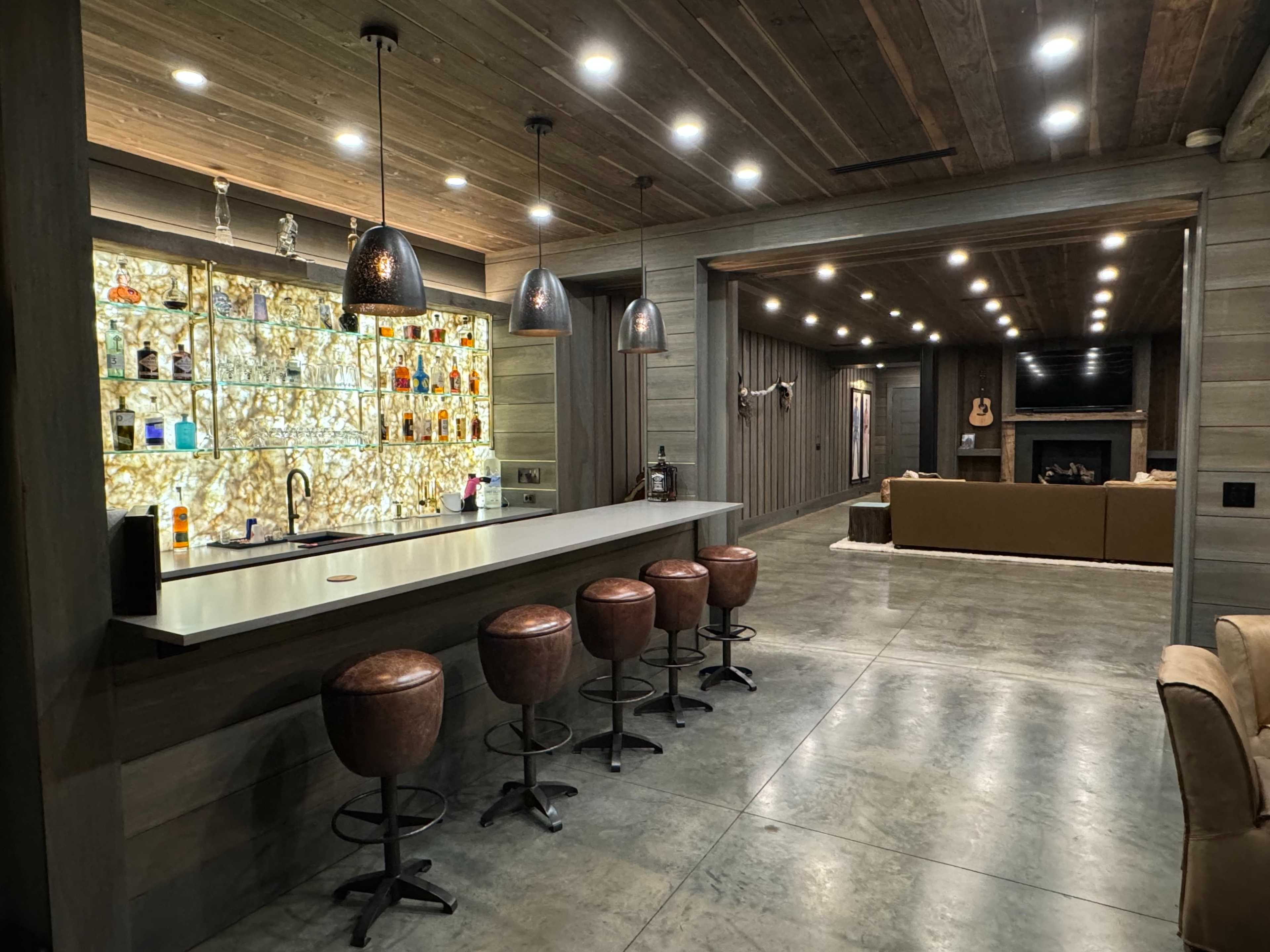 Hilltop Estate with Skyline/Mountain View Image in , Nolensville, TN