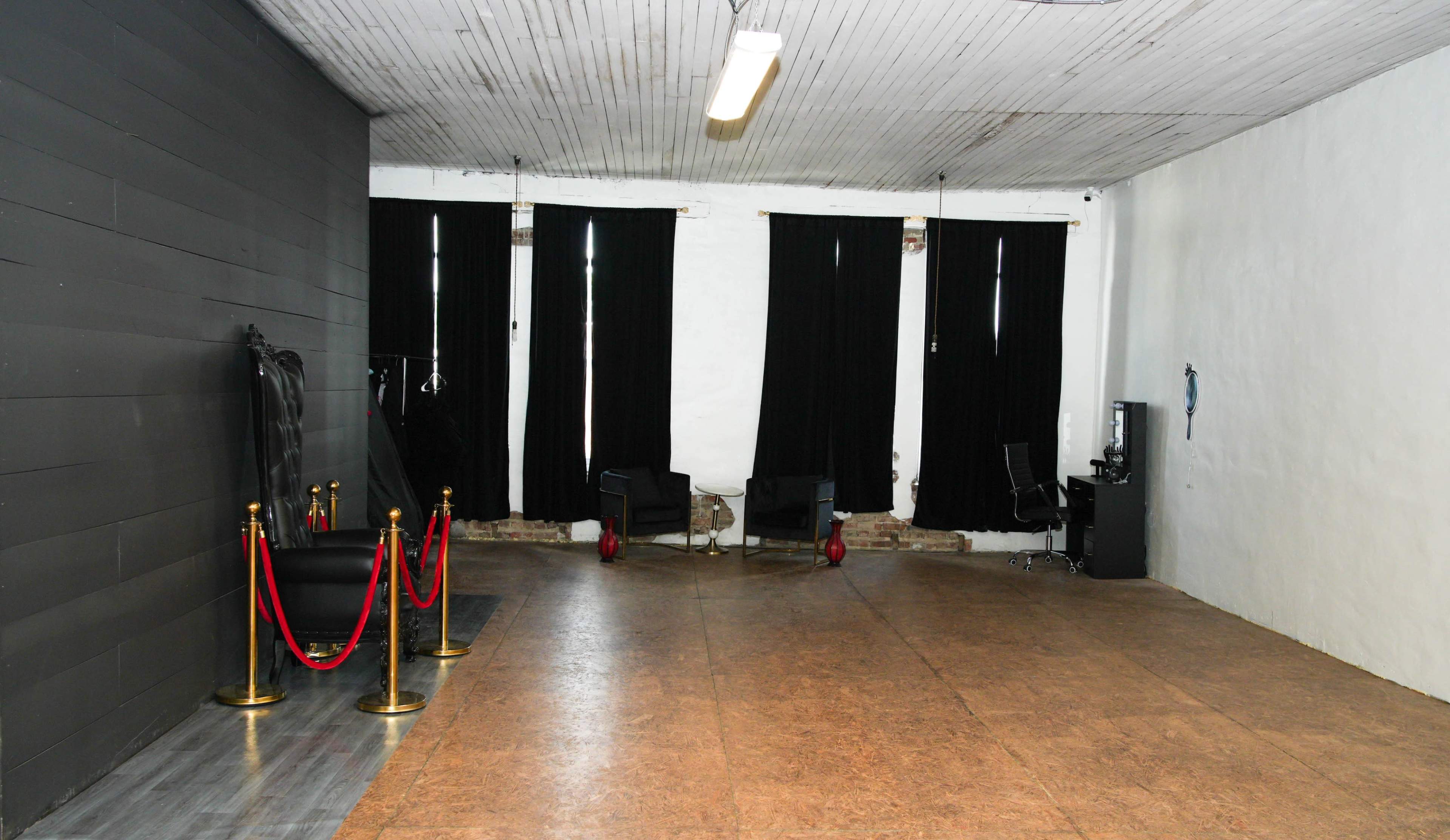 Professional Photography Studio Image in Selma, Selma, NC