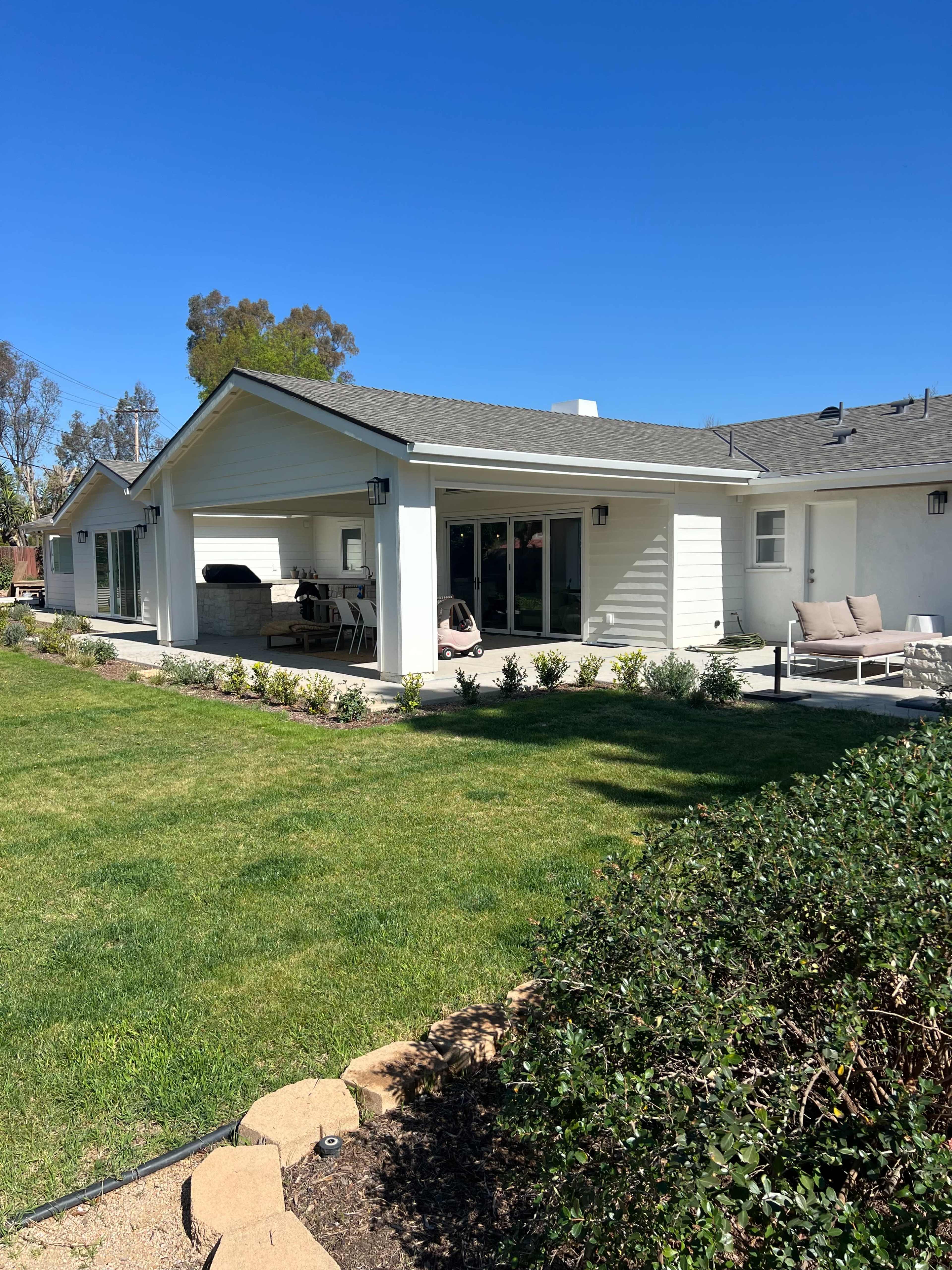Stunning mid-century modern backyard oasis nestled in the heart of North Tustin, California. Image in North Tustin, North Tustin, CA