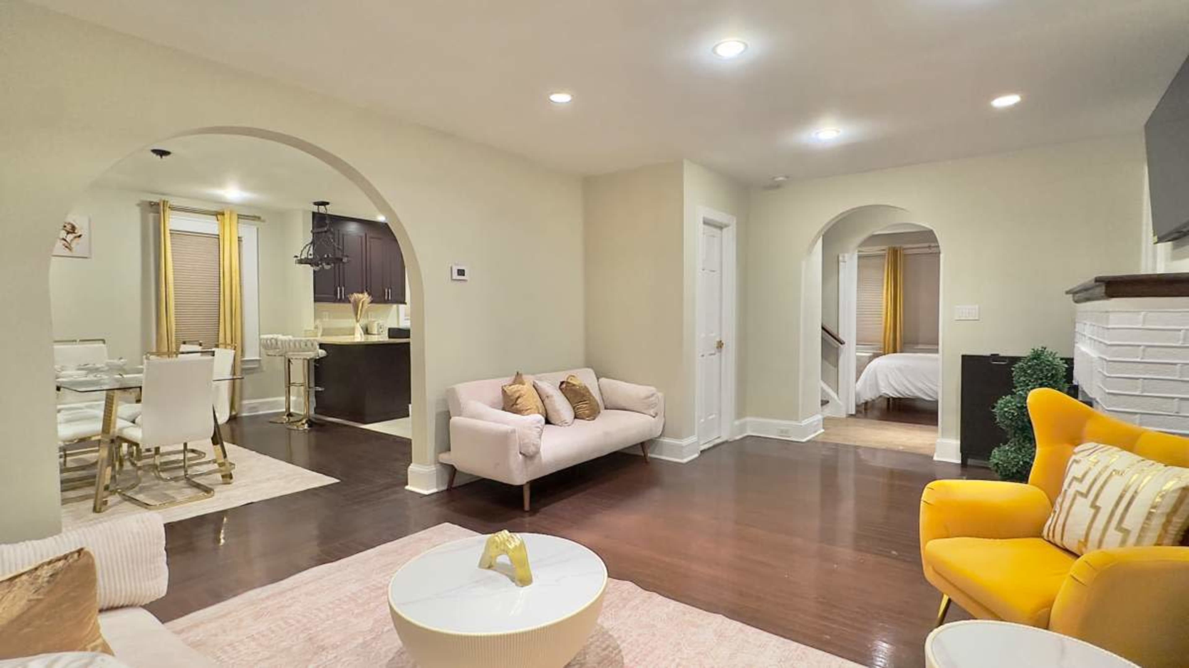 Suburban Serenity For Glamorous Gatherings Image in Kearny, Kearny, NJ