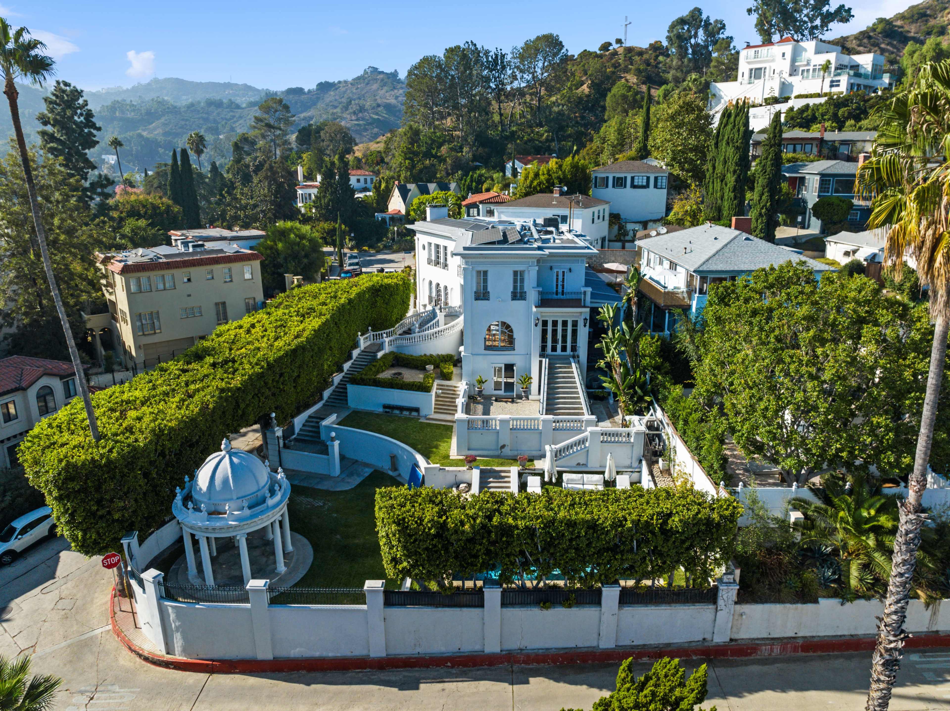 ARCHITECTURAL GEM: VIEWS & GARDENS Image in Central LA, Los Angeles, CA