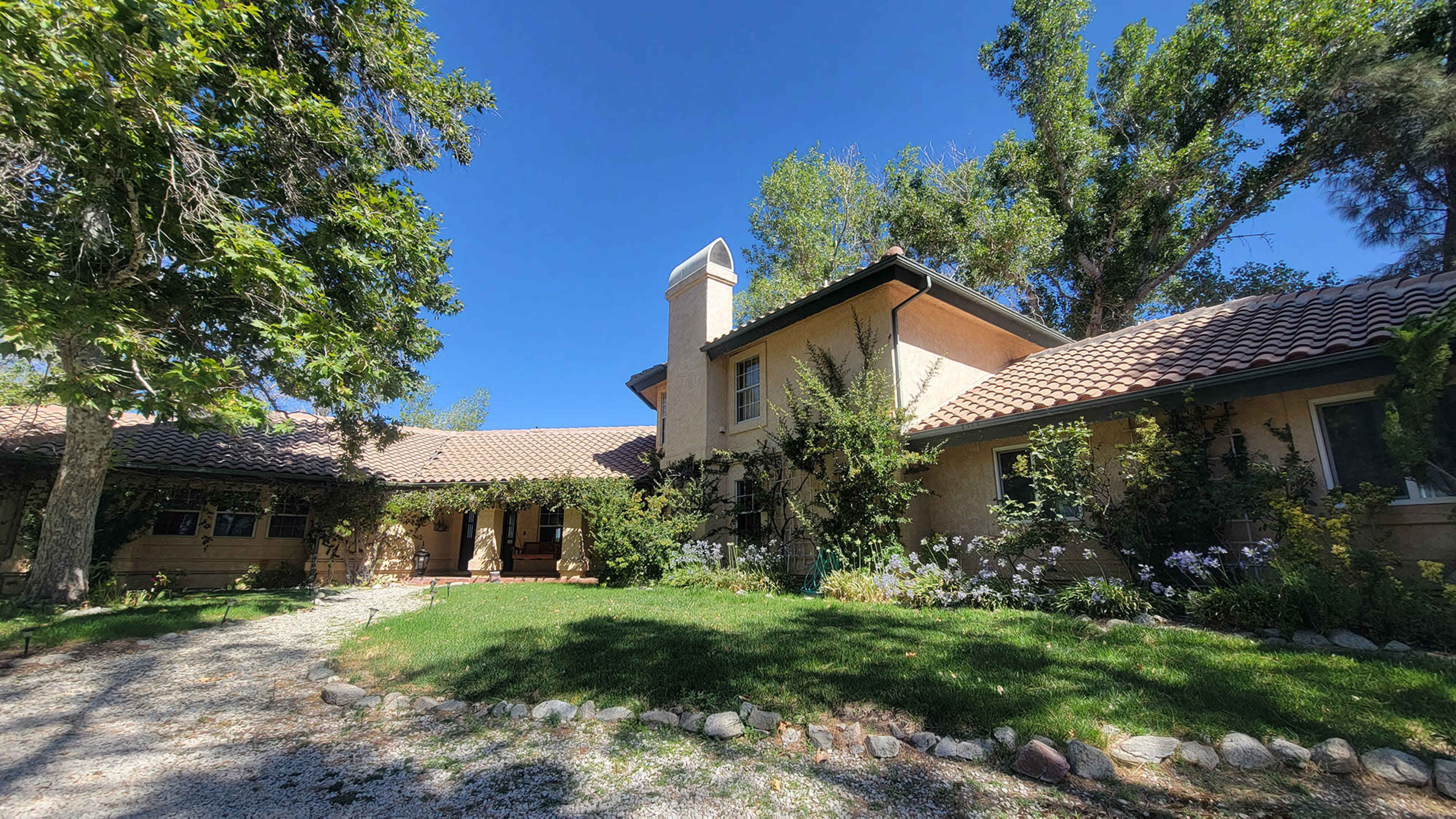 Makerspace Hideout - Private Retreat on 100+ Acres Image in , Lake Hughes, CA