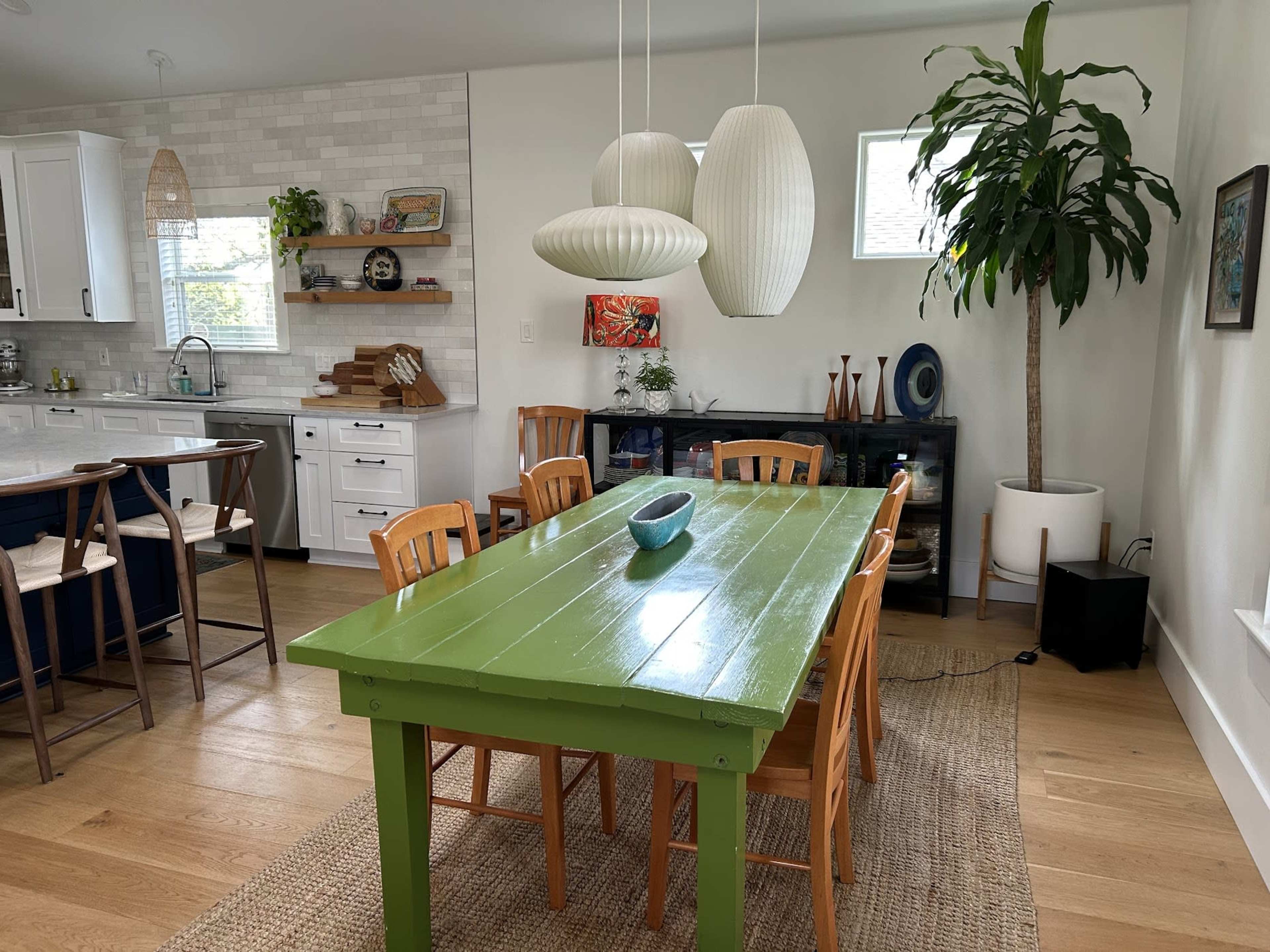 Bright Happy Soco Charmer! Image in Bouldin Creek, Austin, TX