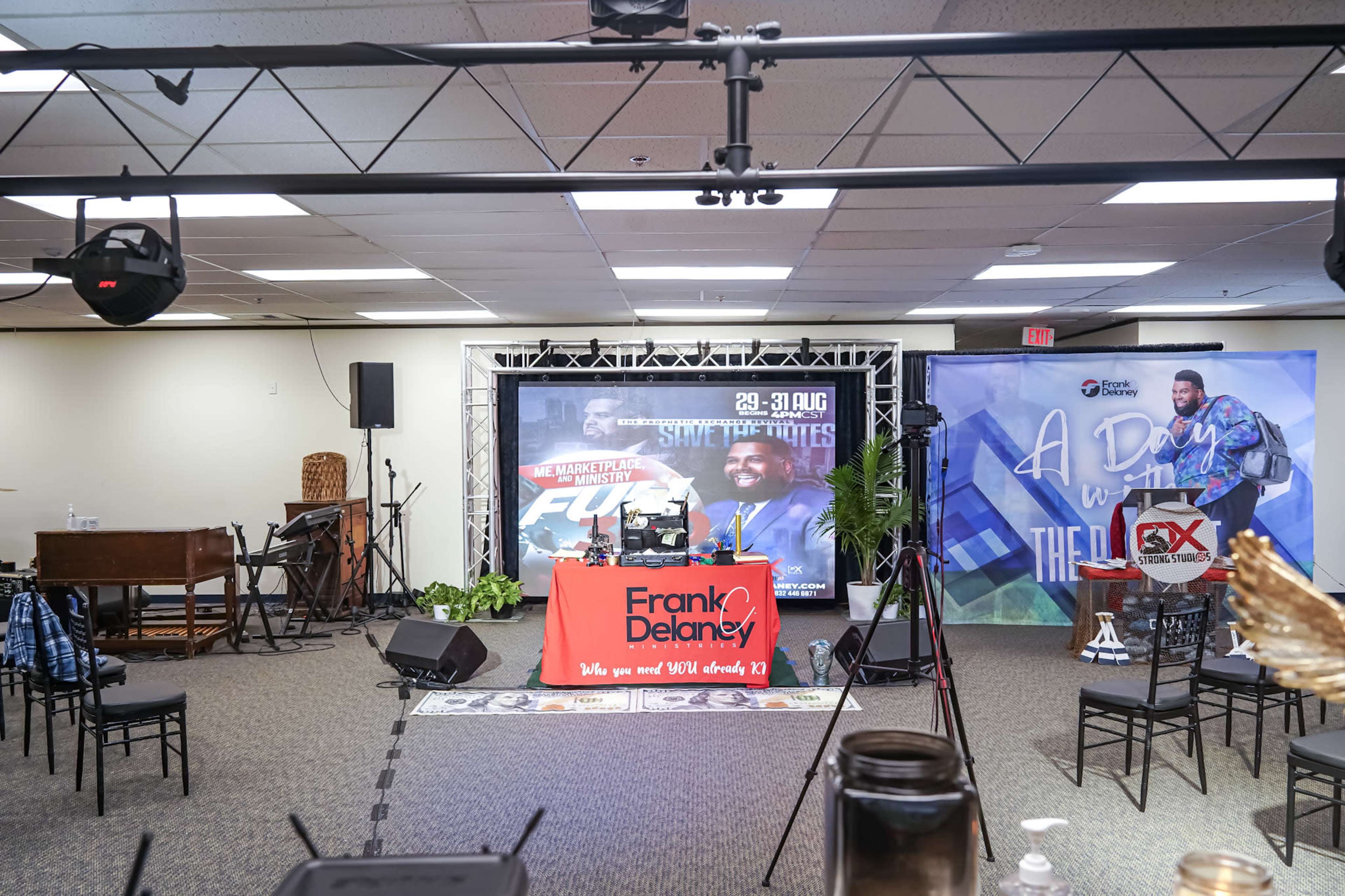 Houston North Skyline View Studio, Office and Event Center Image in Northside, Houston, TX