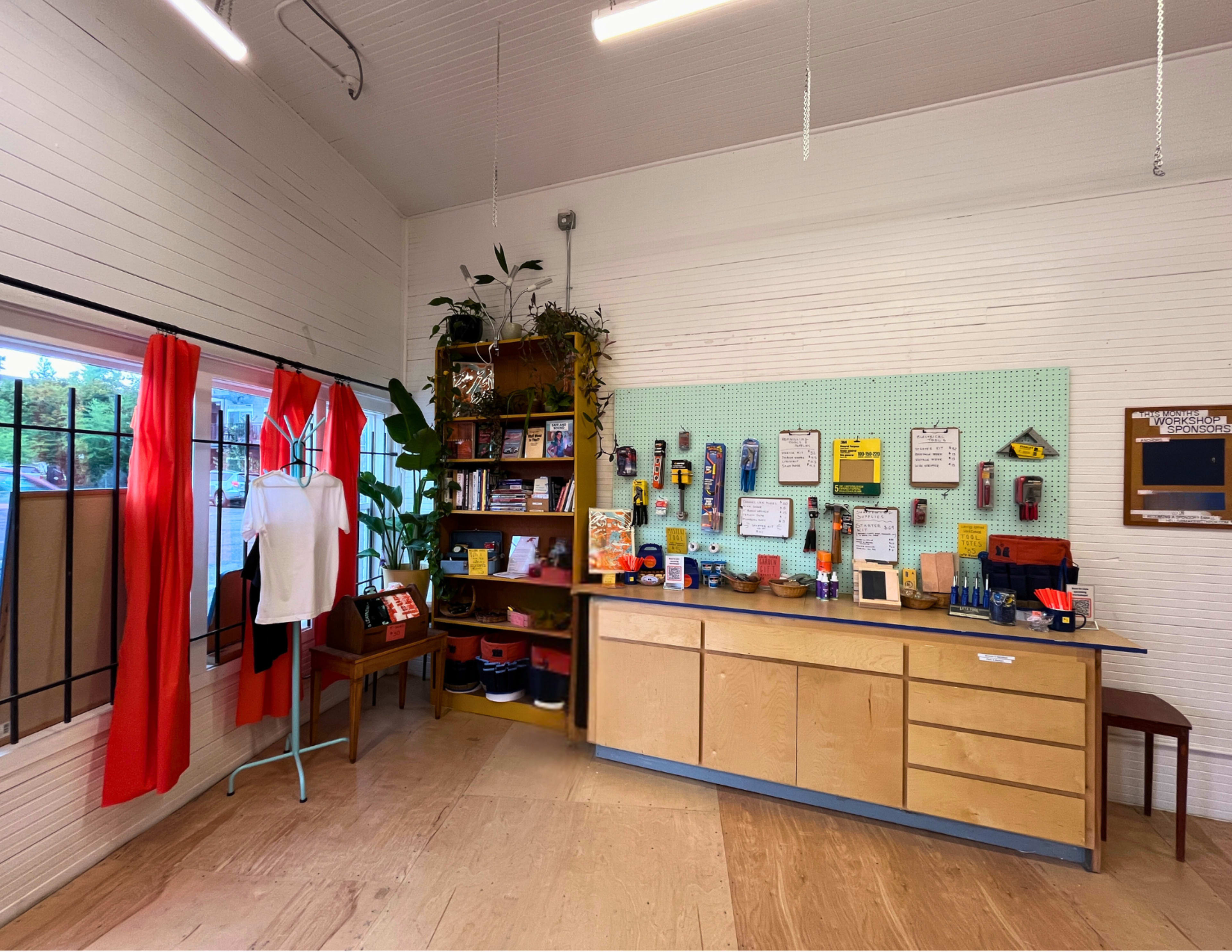 Versatile Meeting & Gathering Space in Historic SE Building Image in Southeast Portland, Portland, OR