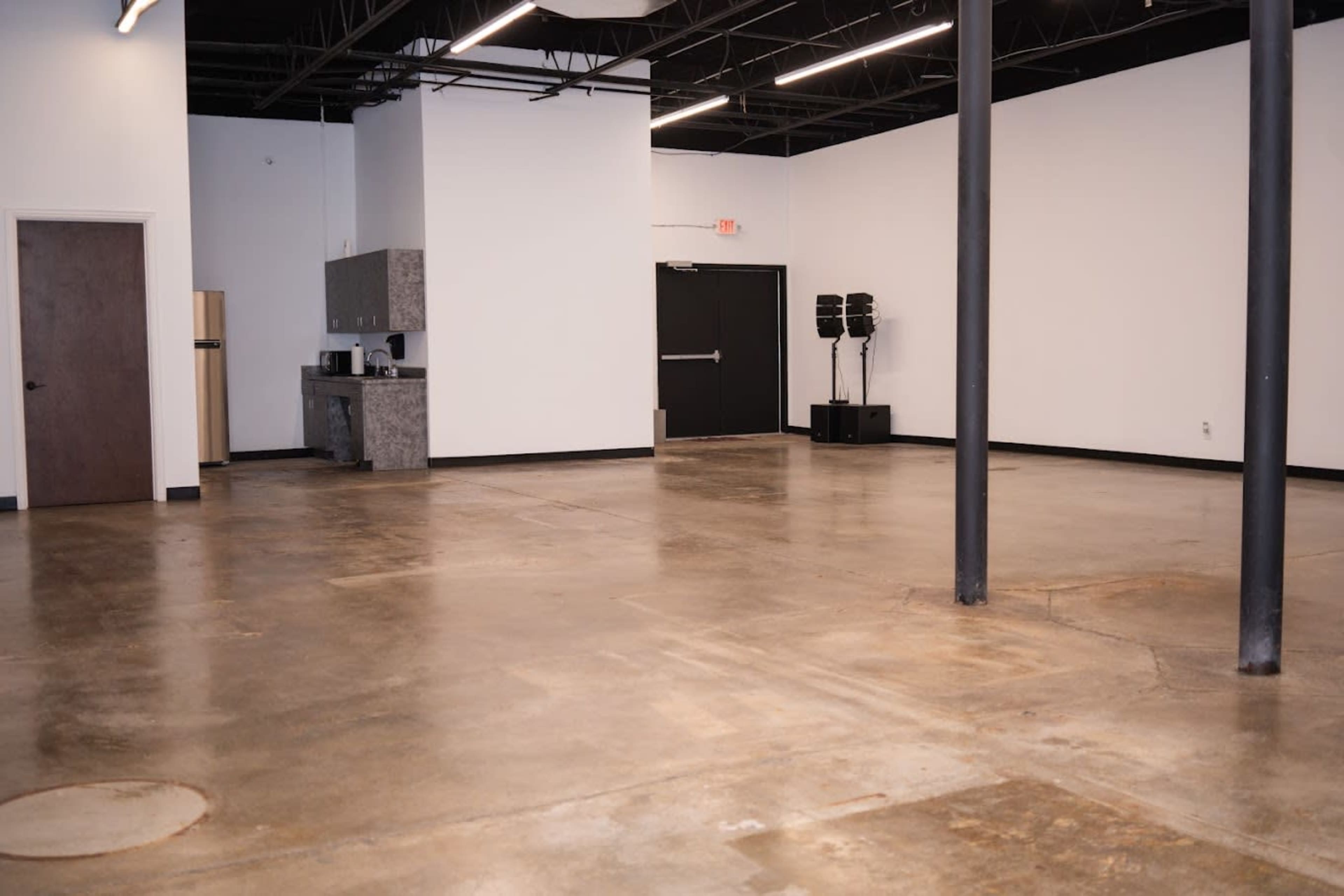 Venue that holds classic architectural elements with modern touches, creating a sophisticated atmosphere perfect for any special occasion. Image in , Houston, TX