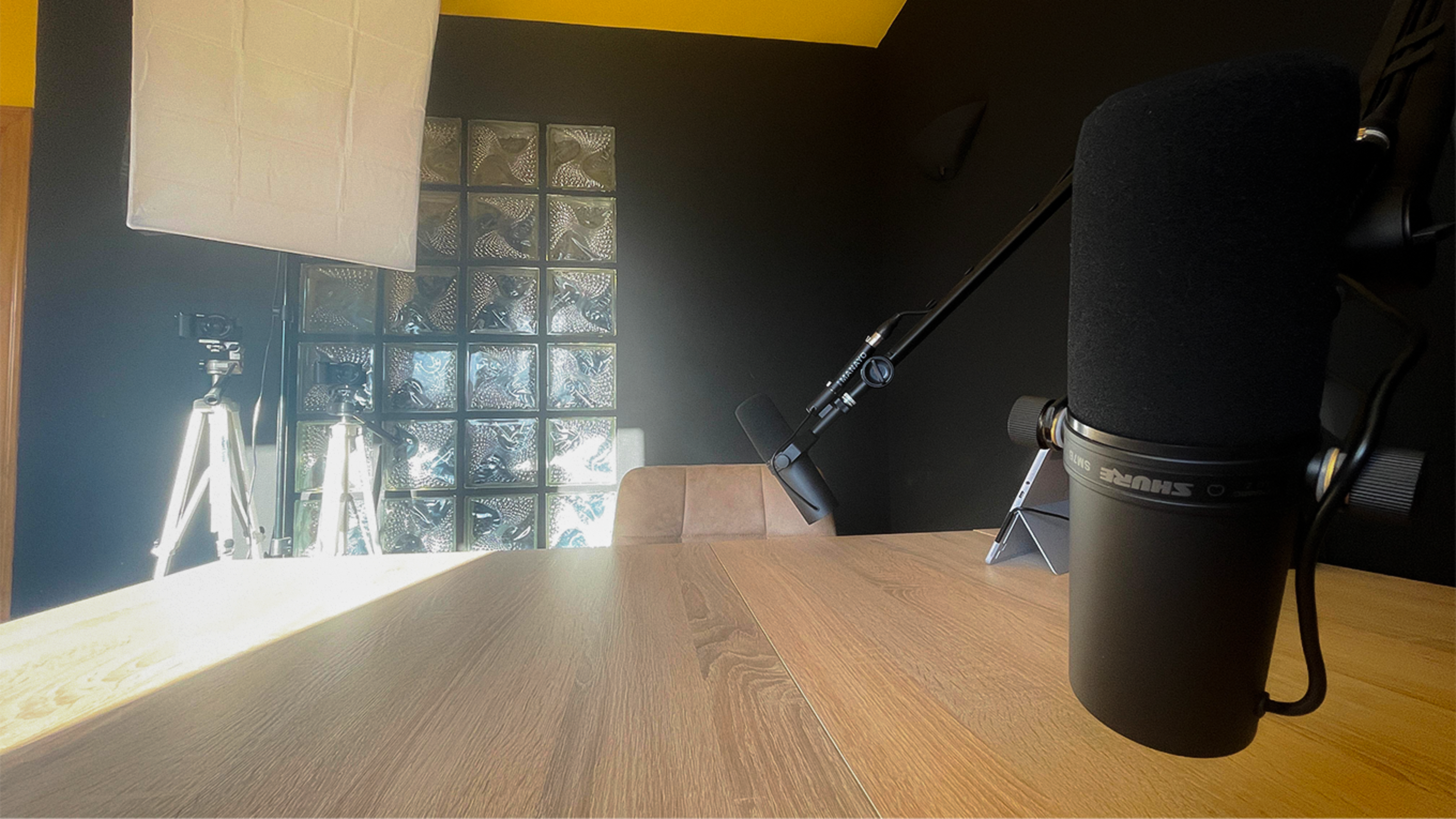 Estudio ideal para Podcasts a 10 minutos de Barcelona Imagen en , Cornellà de Llobregat, B