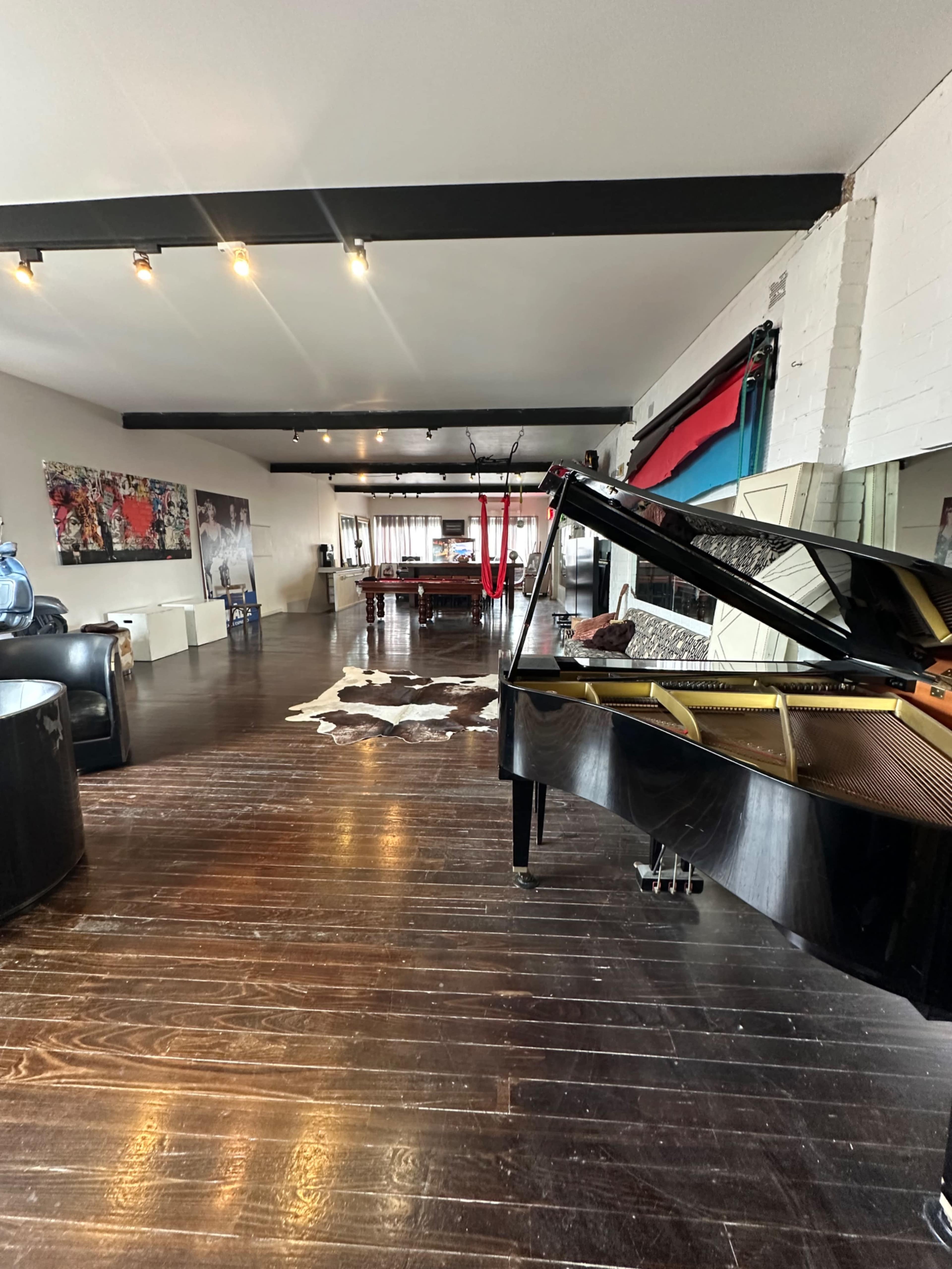 Light-Filled Warehouse Loft Studio in Elsternwick Image in Elsternwick, Elsternwick, VIC