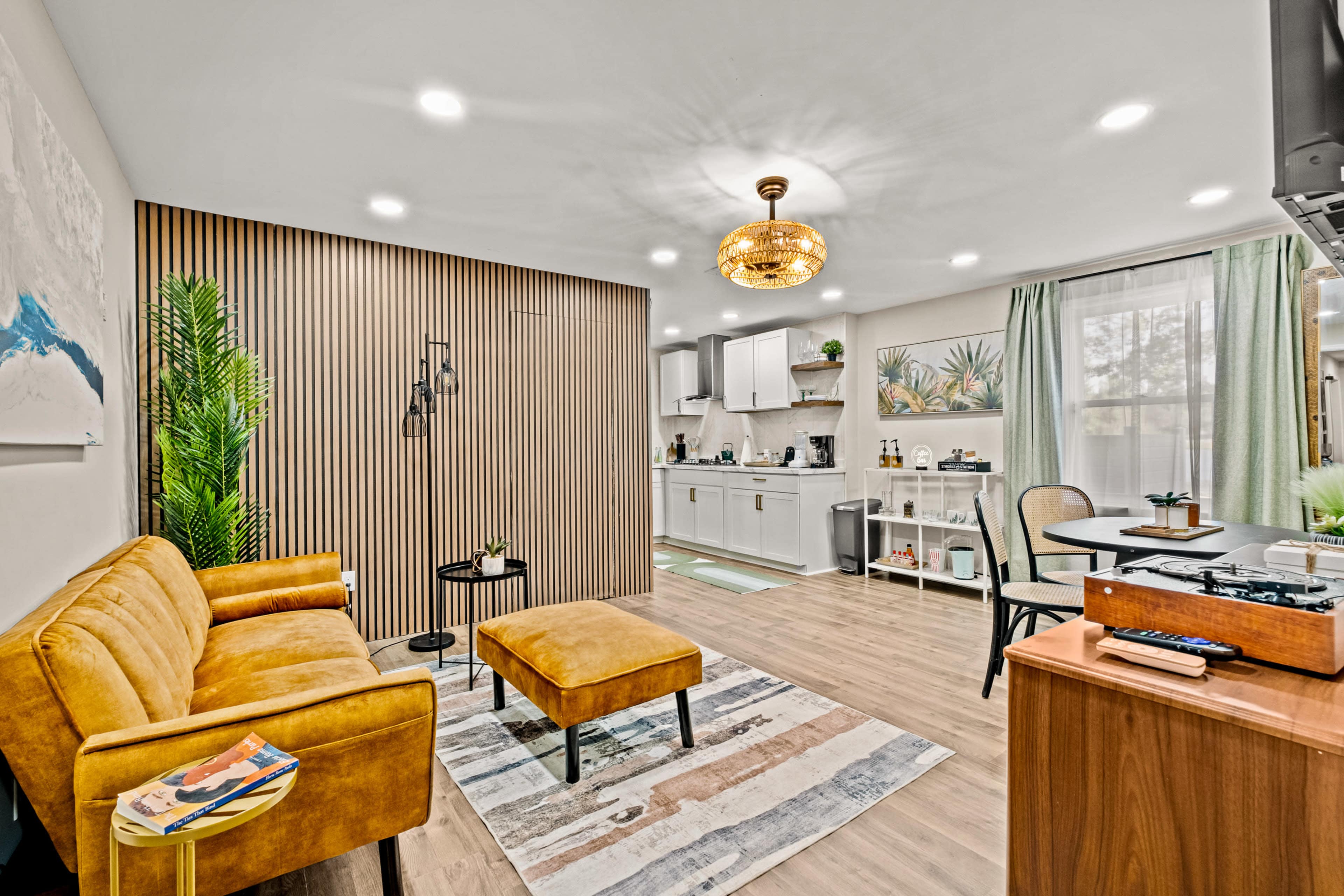 Serene Lakeside Getaway Minutes from Atlanta Image in , Conyers, GA