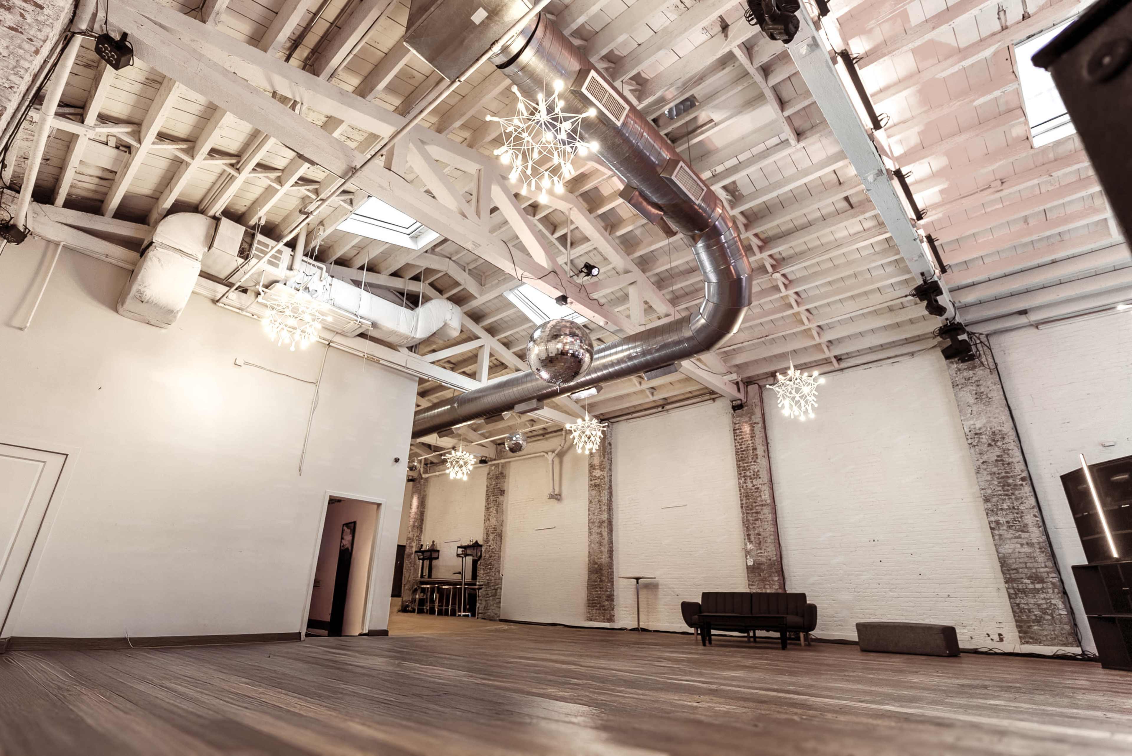 Creative Studio Space | Flexible Event Venue | Industrial Loft Image in Gowanus, Brooklyn, NY