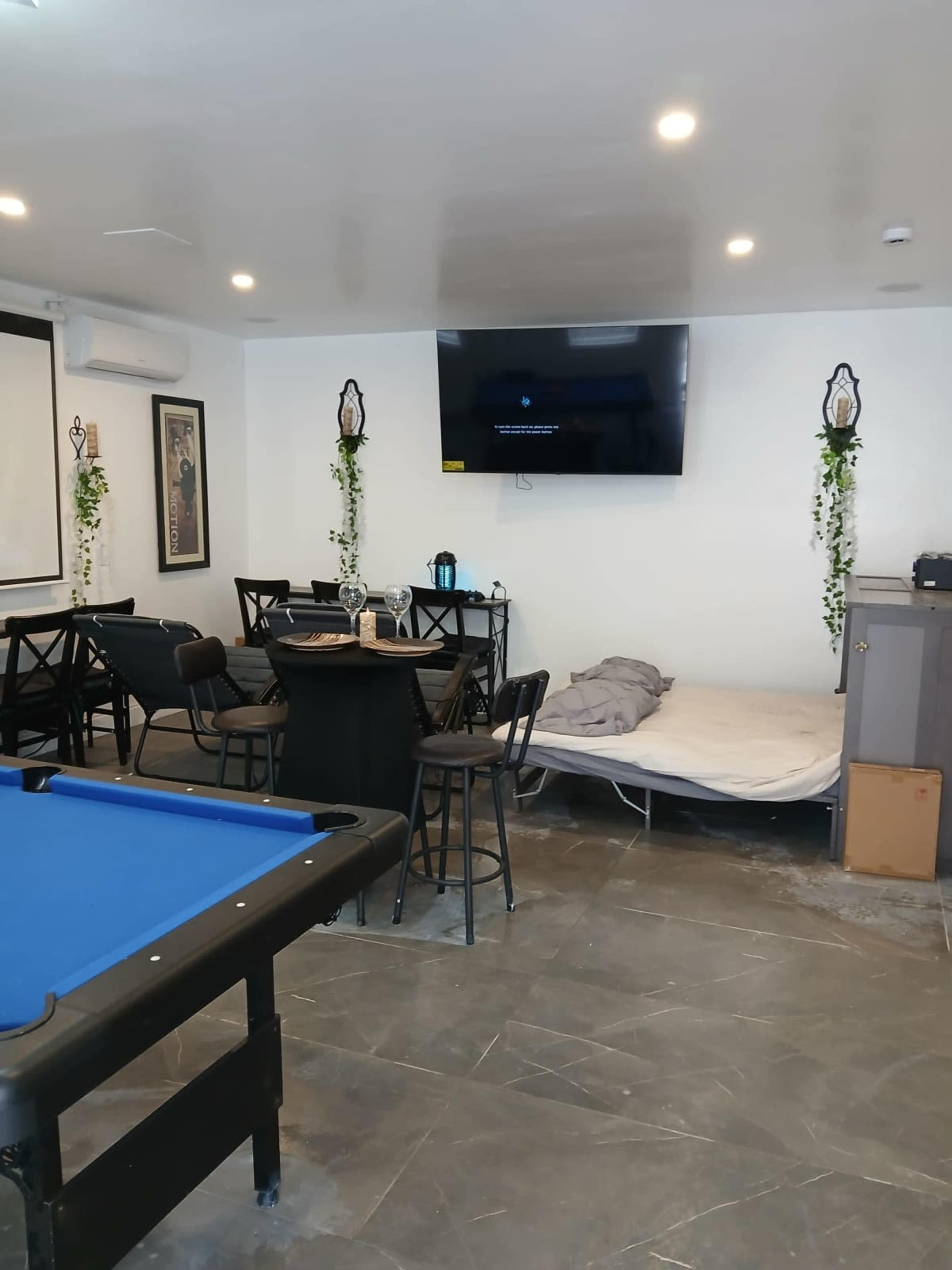 Multipurpose space which is available for overnight guest, small parties, meeting,  podcasts etc Image in Weequahic, Newark, NJ