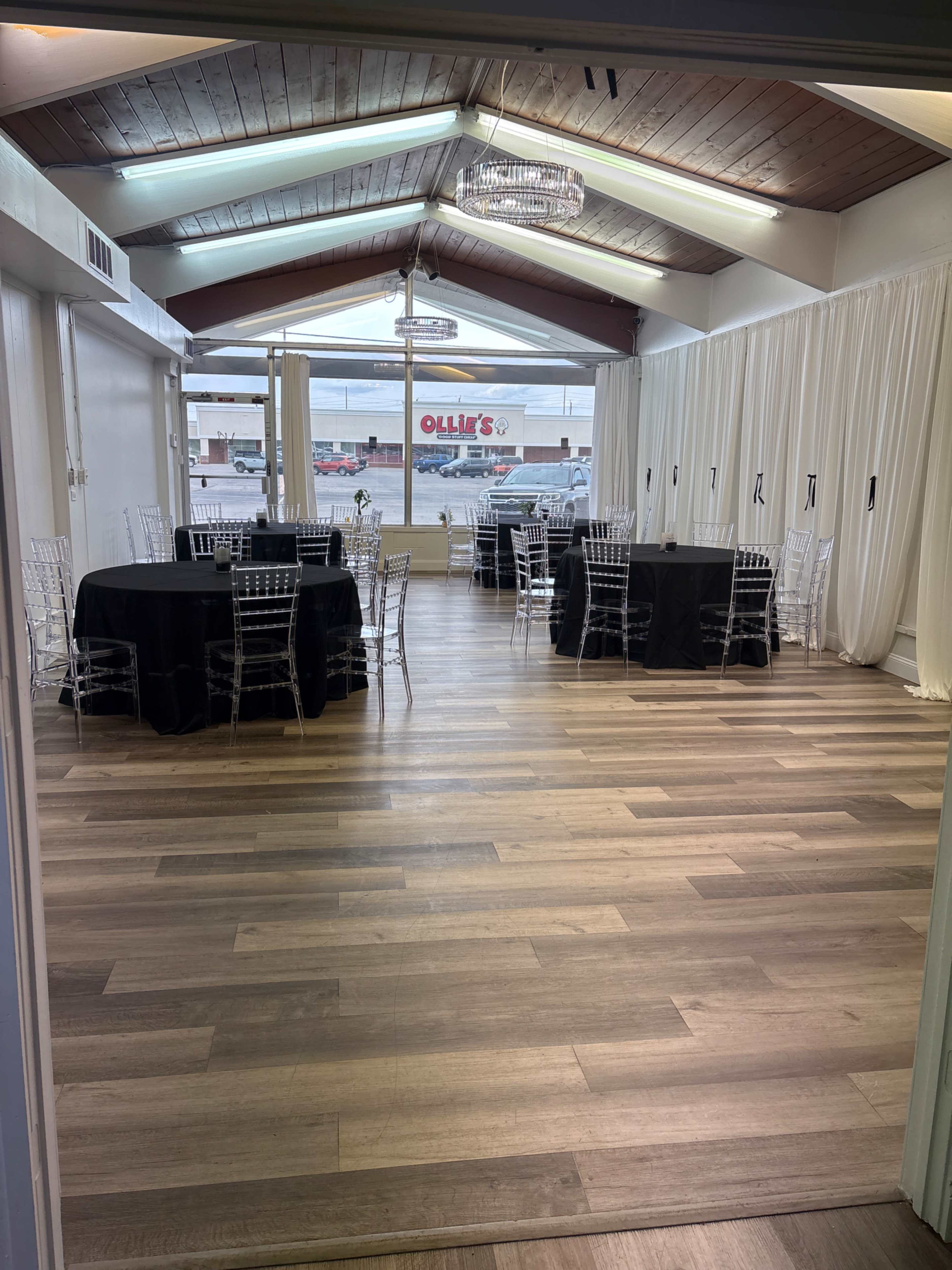 Intimate Event Space for Showers, Micro Weddings & Celebrations Image in Canterbury-Chatard, Indianapolis, IN