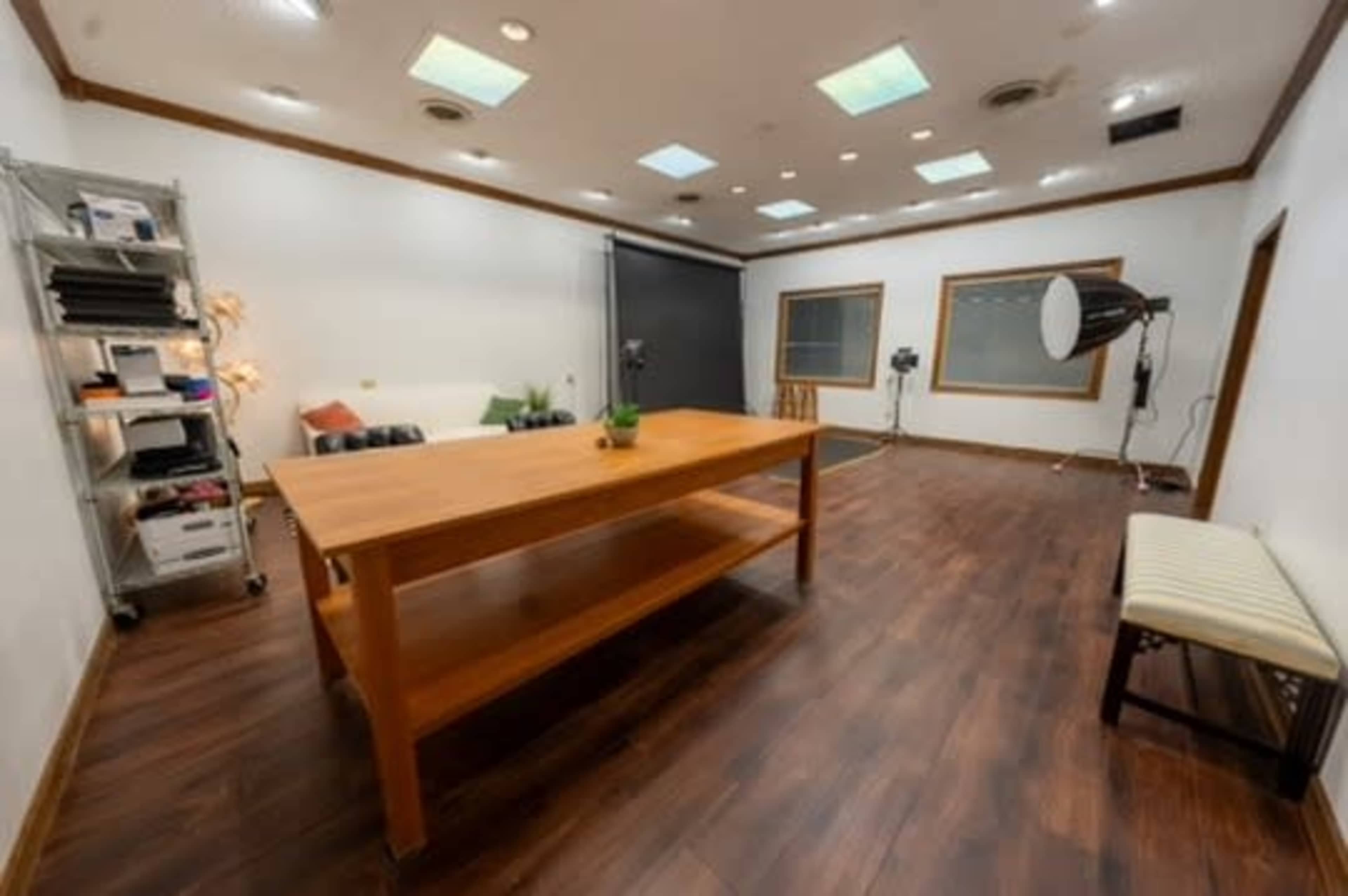 Photography Studio Image in North Ridgeville, North Ridgeville, OH