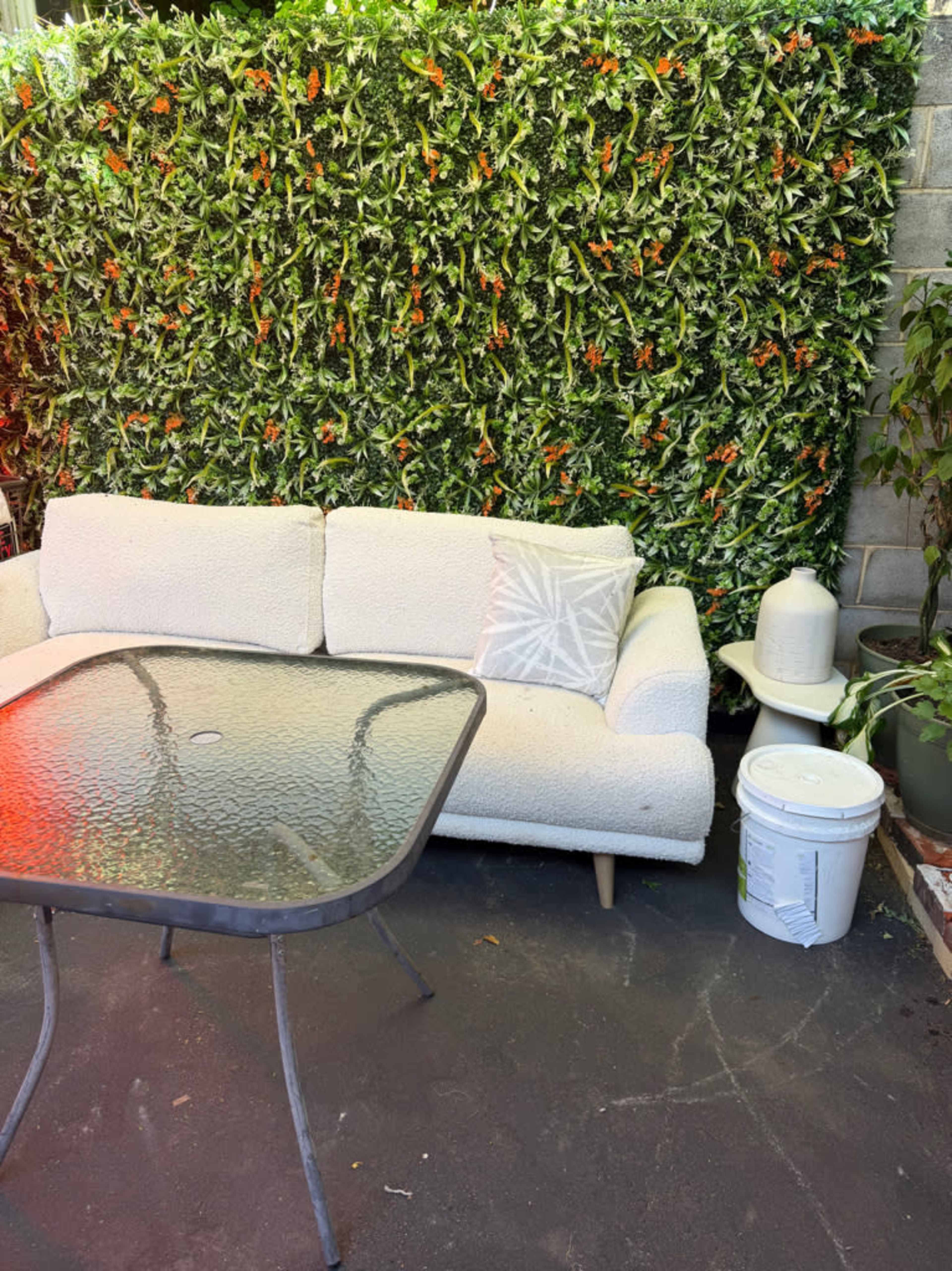 Back area
