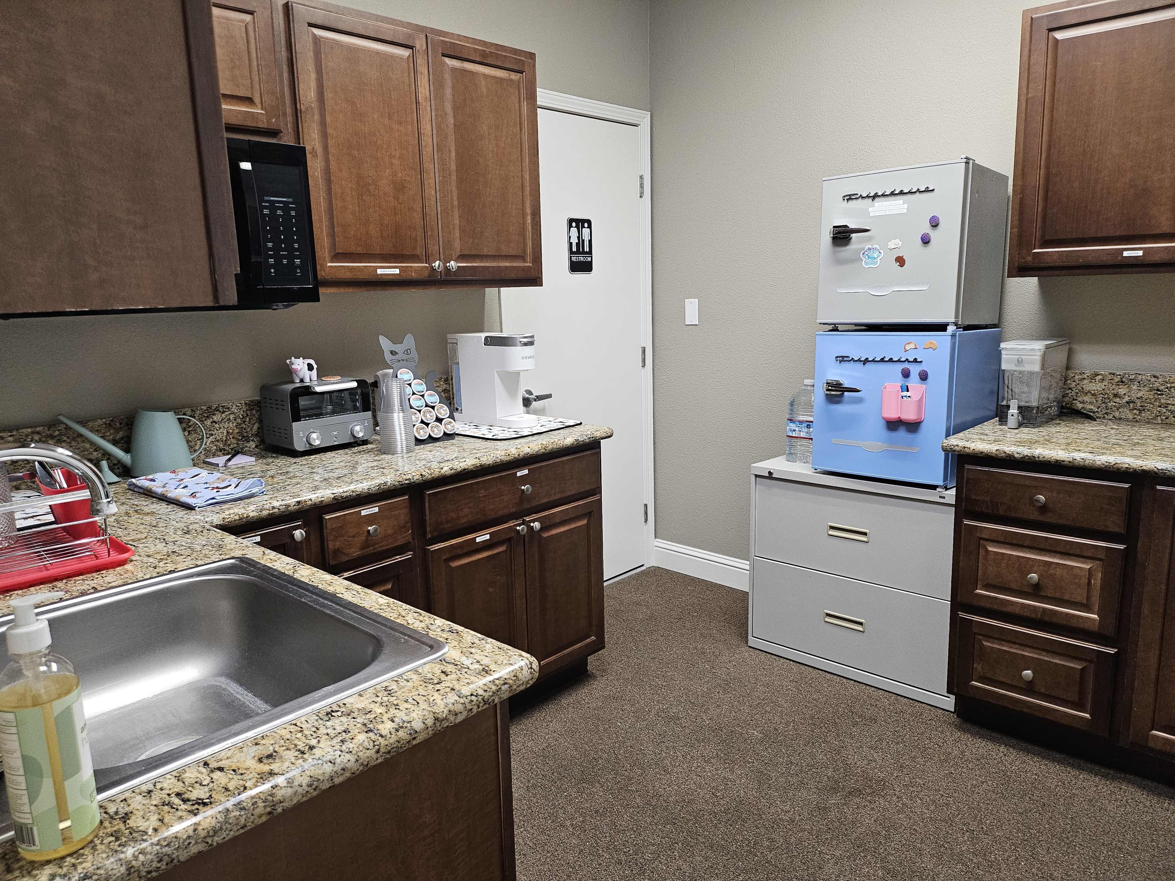 River Walks Office Hang Out Image in Oakdale, Oakdale, CA