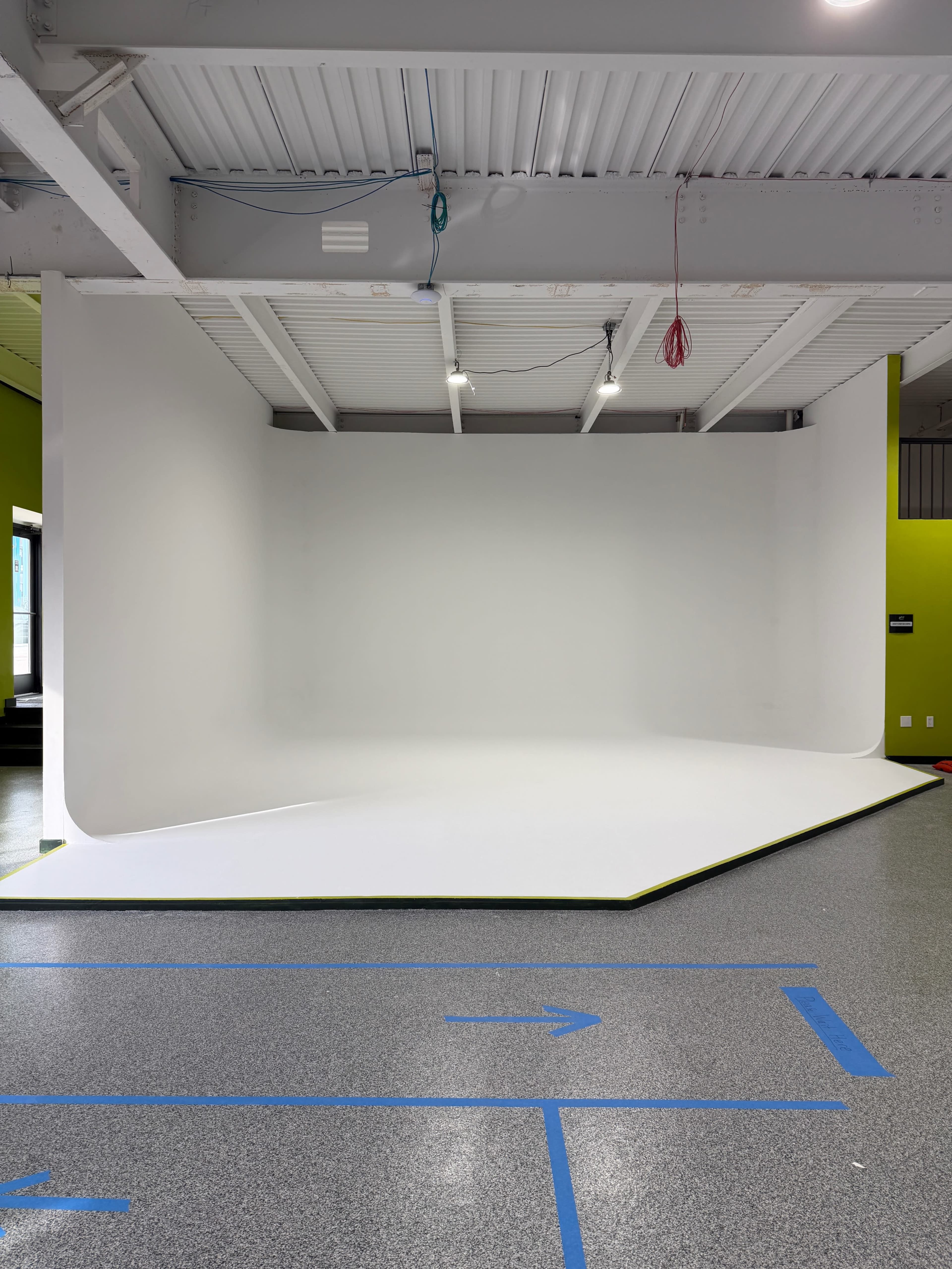 Photo/Video Studio (Norwalk, CT) - White CYC Wall Image in Norwalk, Norwalk, CT