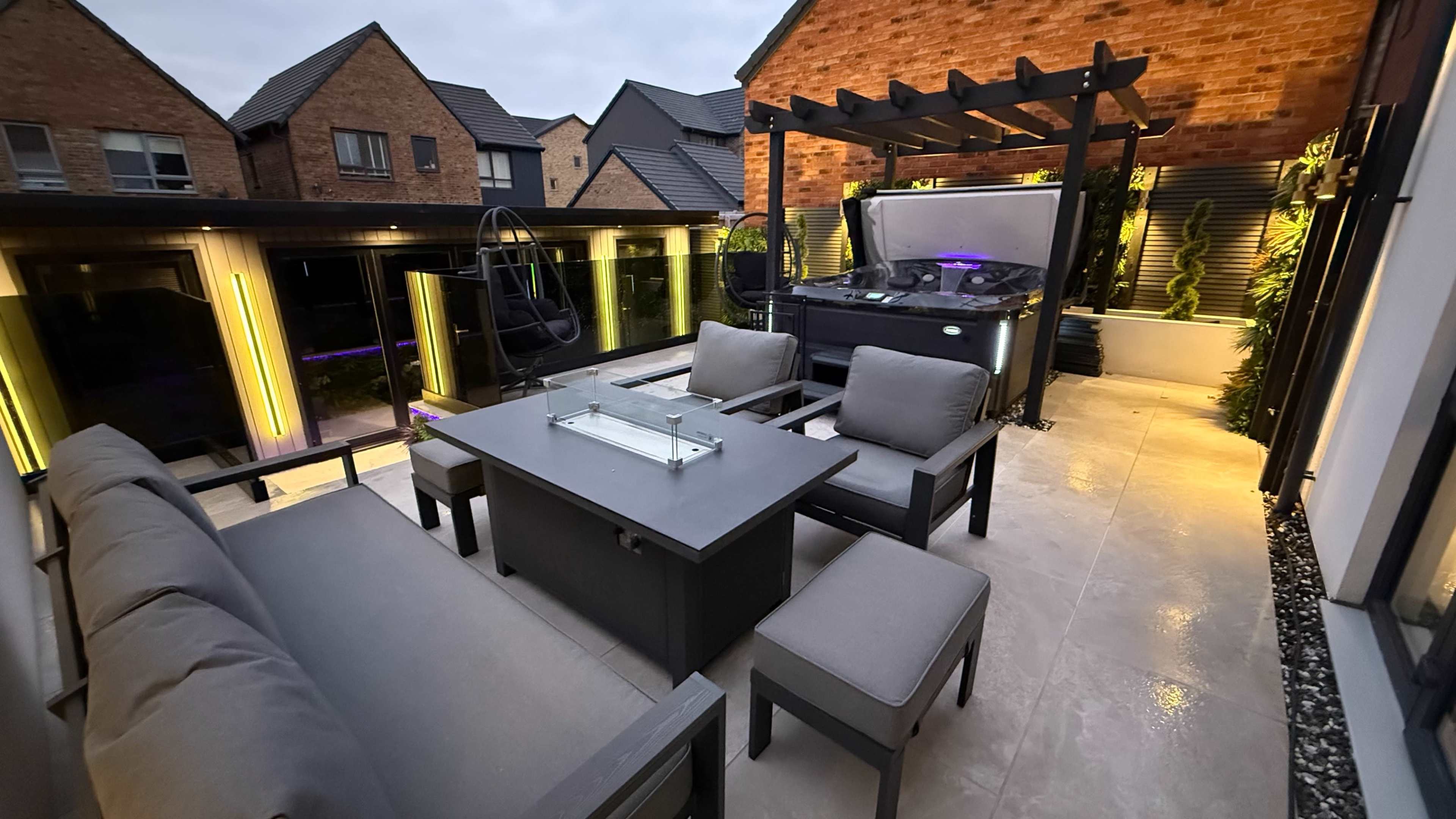 Luxury Outdoor Garden with Night Life Lighting & Hot Tub Image in Livesey, BLACKBURN, ENG