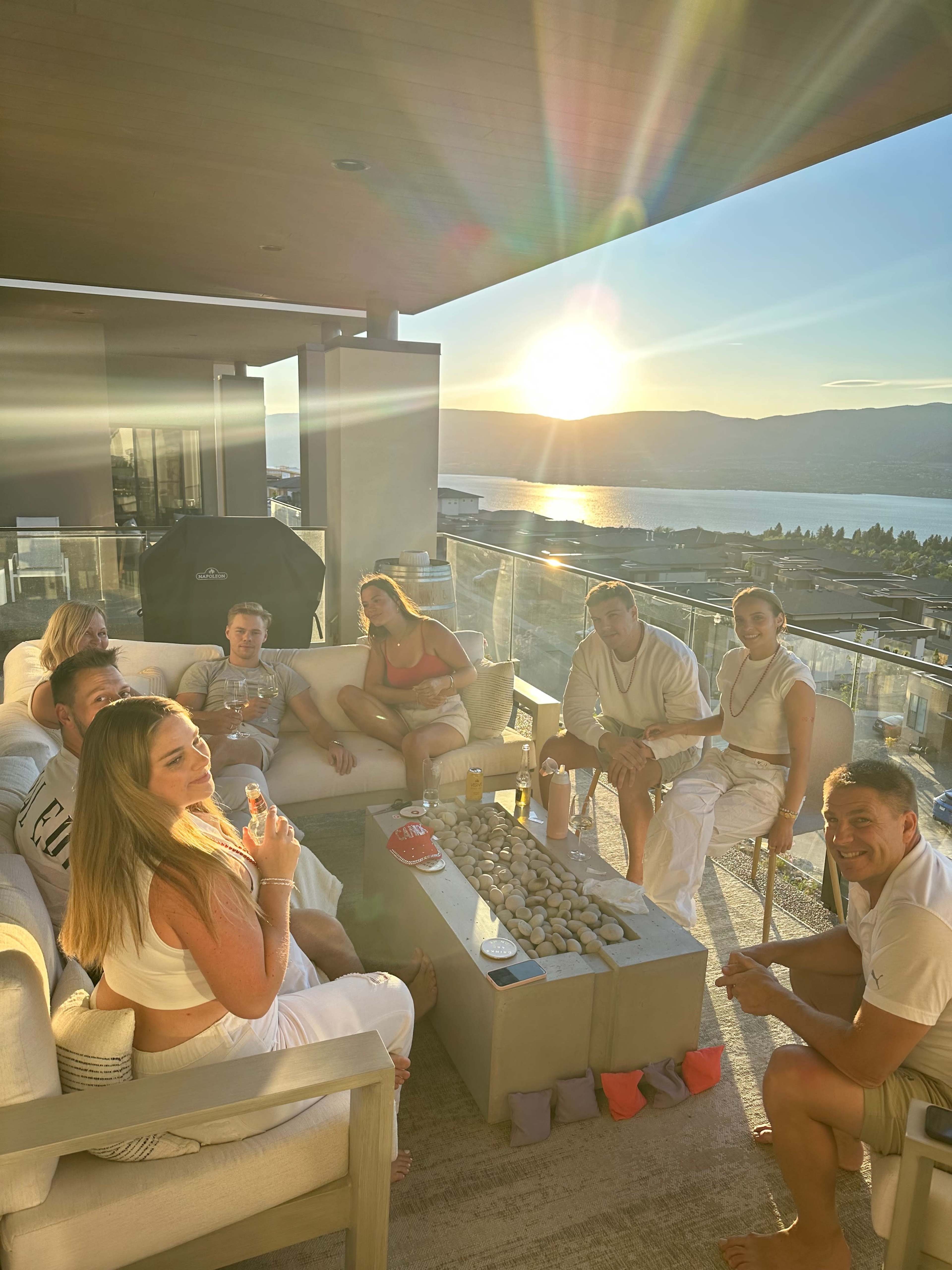 Contemporary Coastal Mountainside Home with Expansive Lake and city Views Image in Southwest Mission, Kelowna, BC
