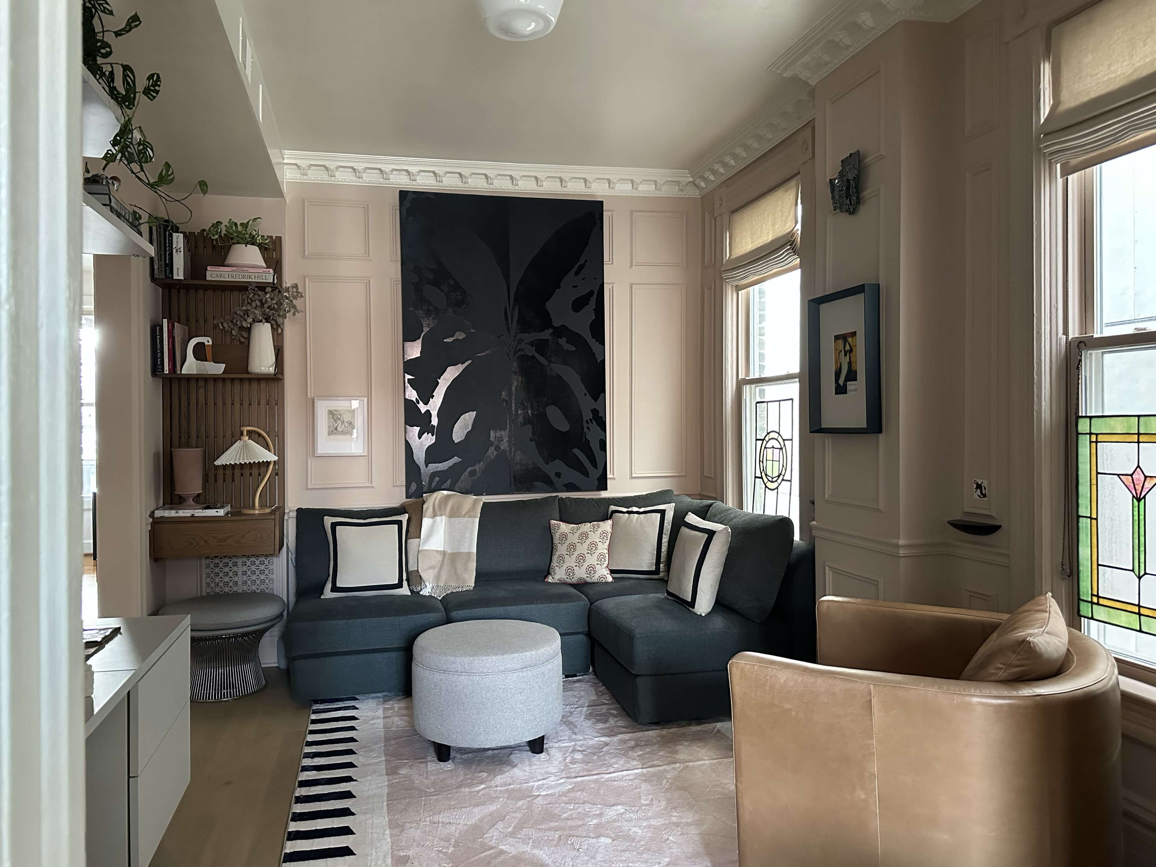 Vintage, Charming Victorian Two-Story Apartment in Chicago for Production Image in West Town, Chicago, IL