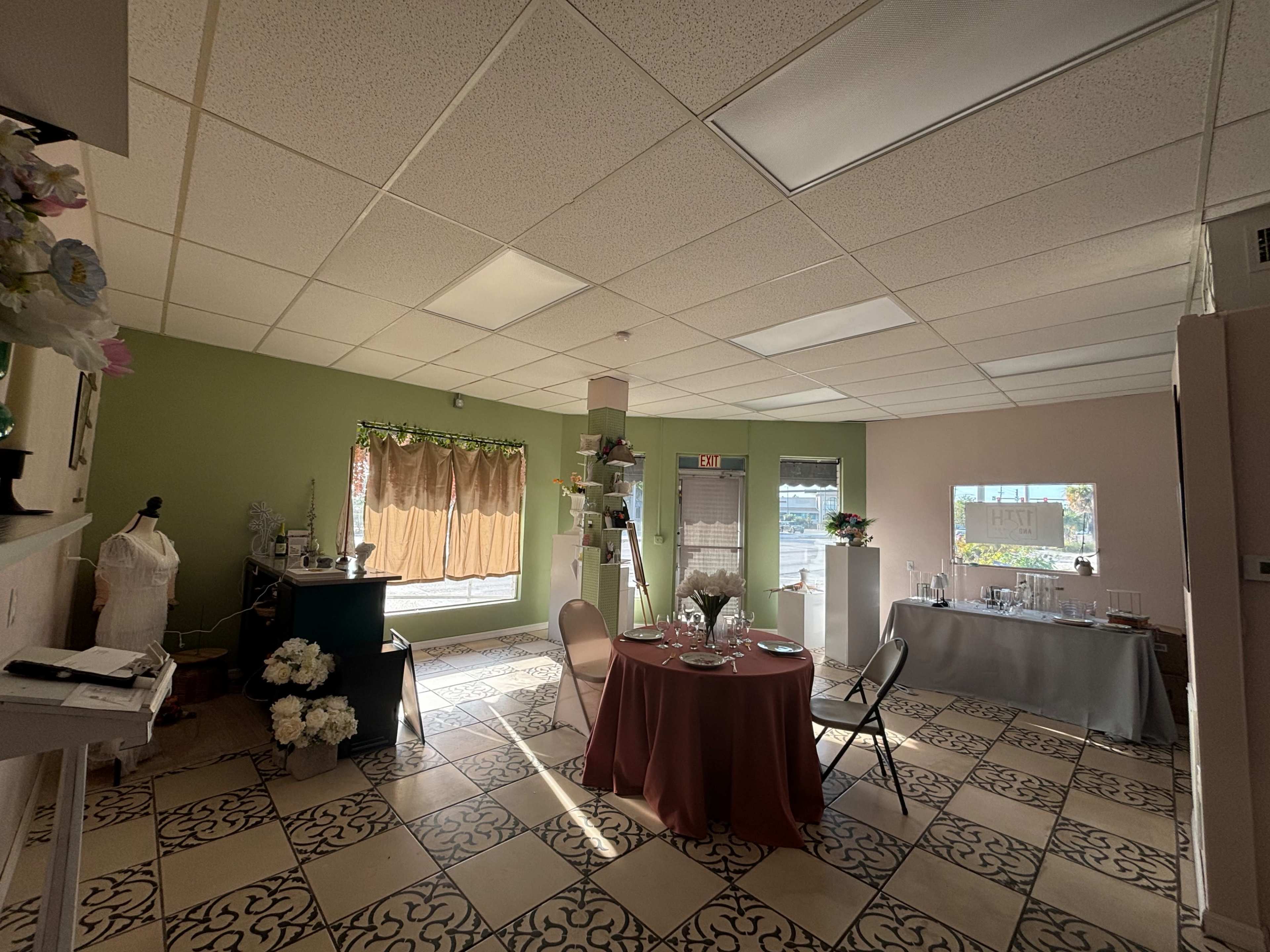 Urban studio with ample natural light Image in Largo, Largo, FL