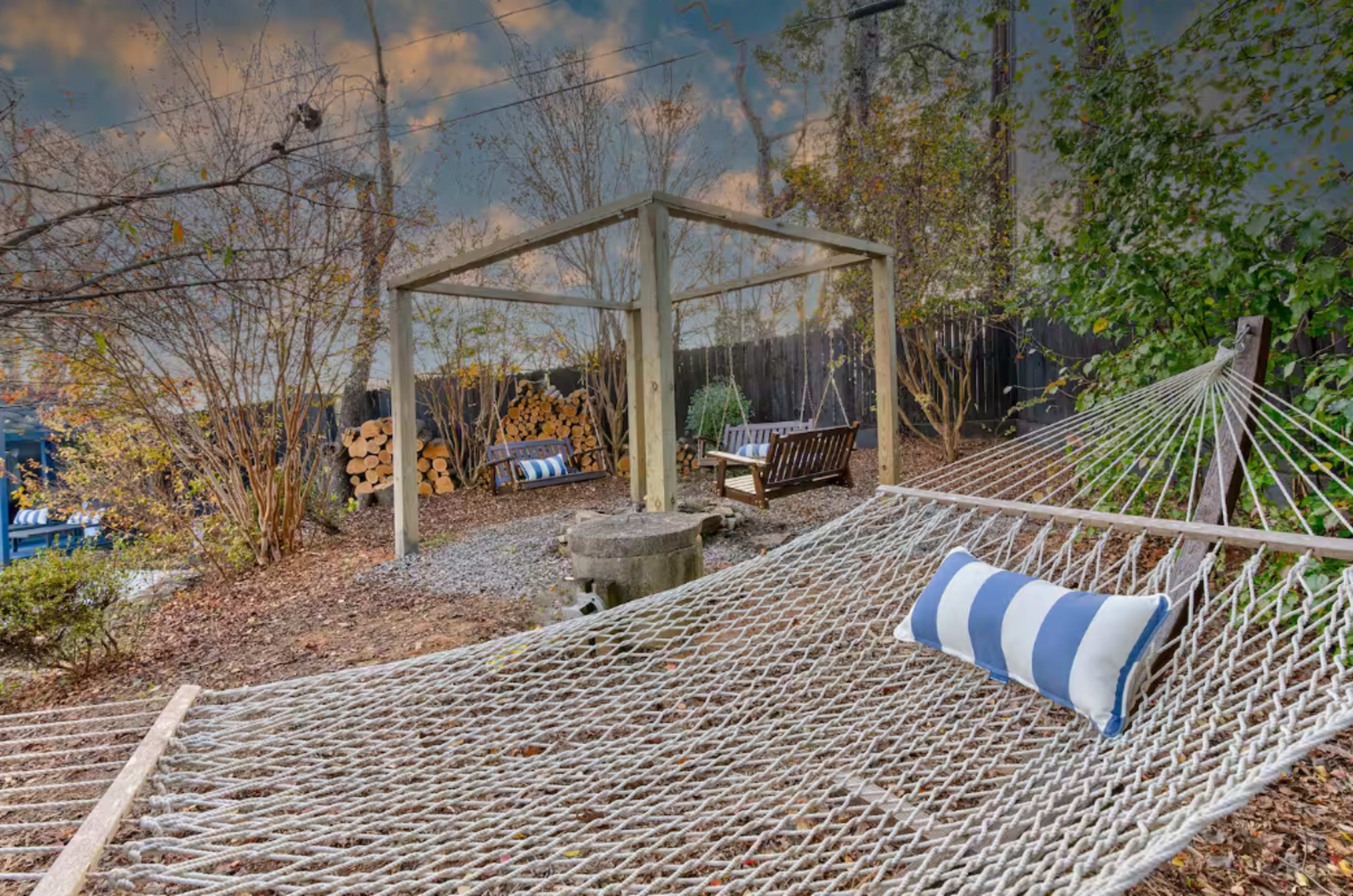 HotTub, FirePit, Pets, Pool Table, Outdoor Dining Image in , Hendersonville, NC