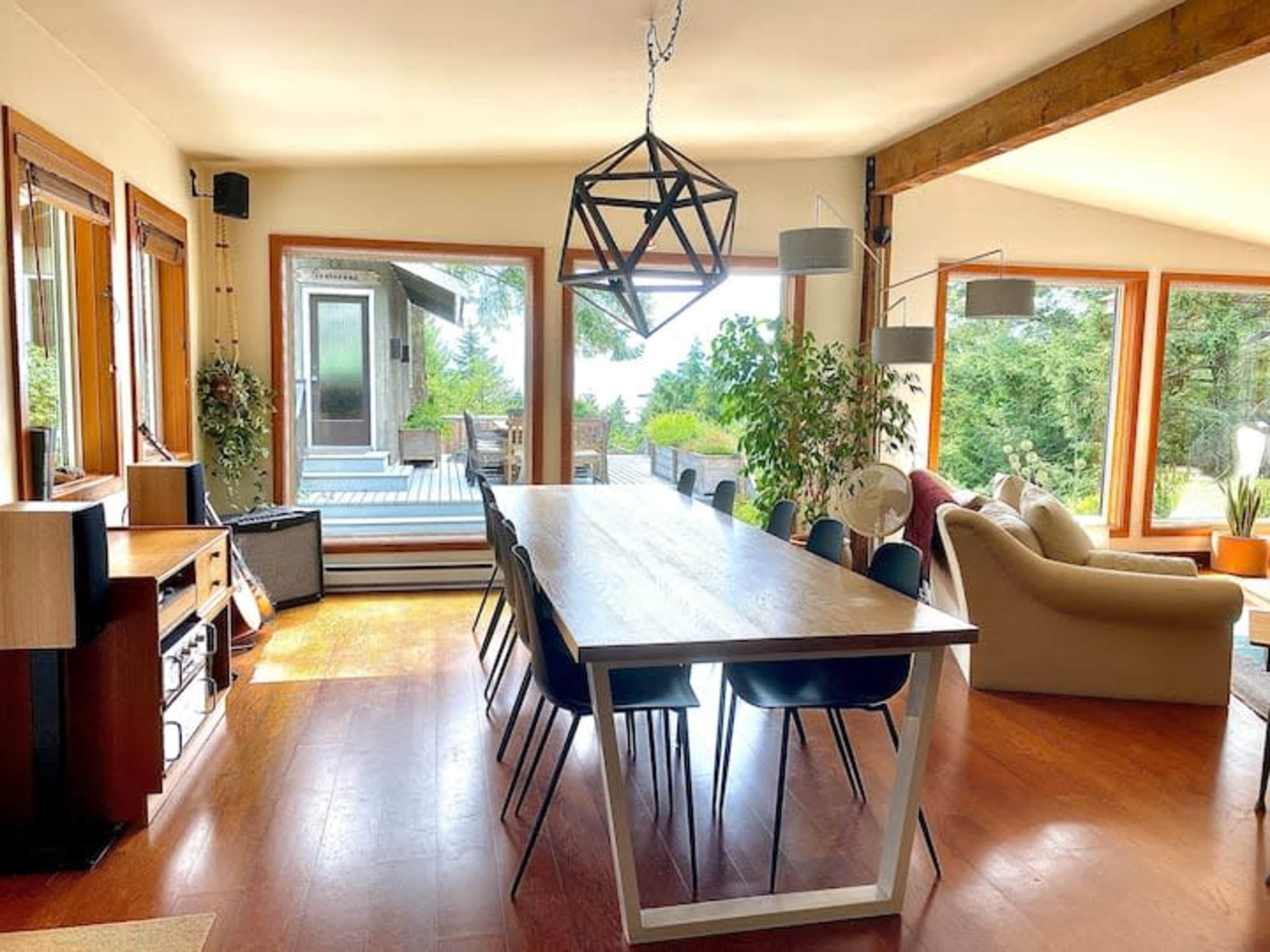 Oceanview home Image in Bowen Island, Bowen Island, BC