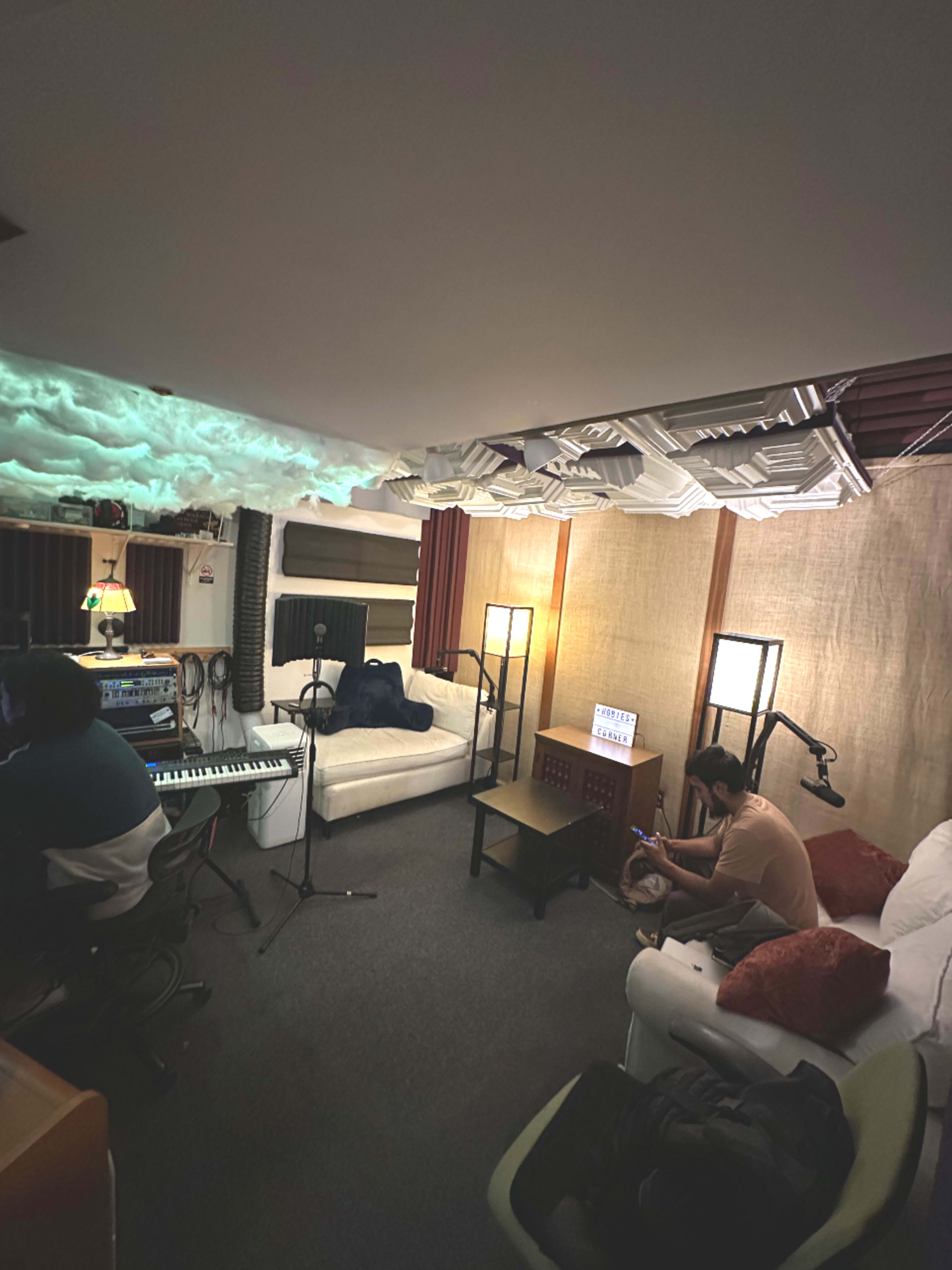 Cozy podcast room/ production space for audio/video editing Image in Potrero Hill, San Francisco, CA