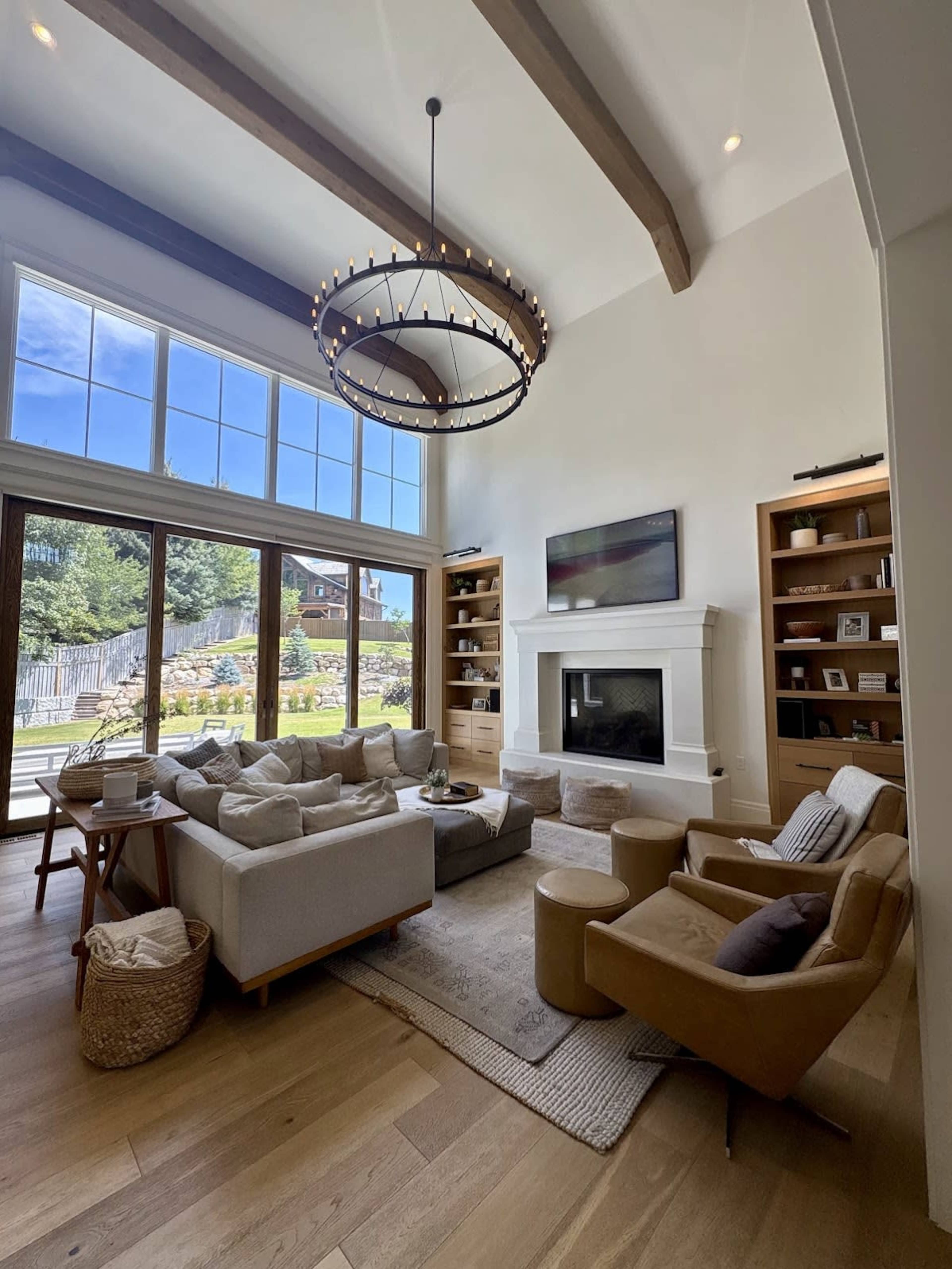 Luxury Alpine Farmhouse with Theater & Private Gym – Perfect for Film, Photo & Meetings Image in Alpine, ALPINE, UT