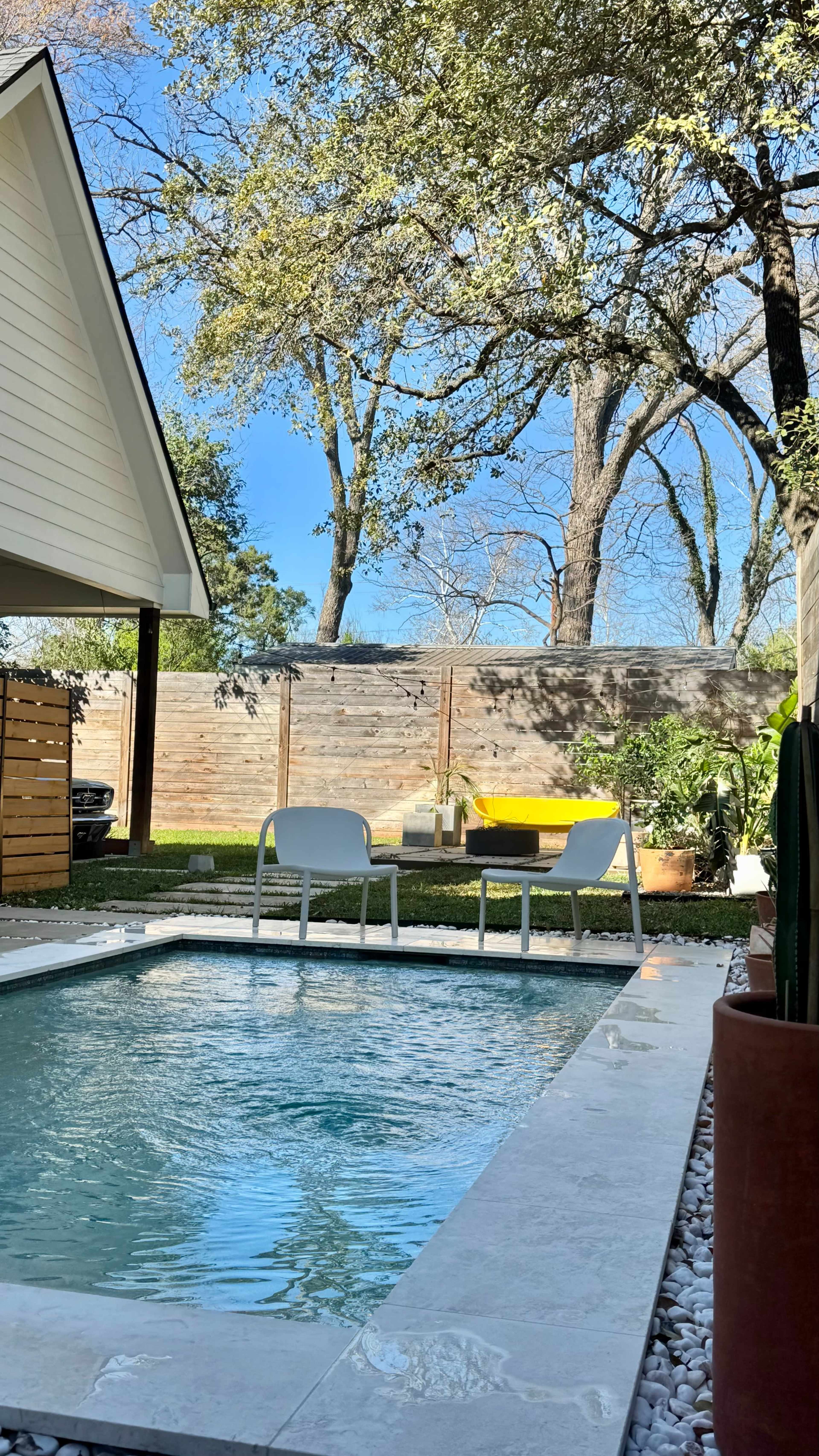 Neighborhood Ranch style house Image in Brentwood, Austin, TX