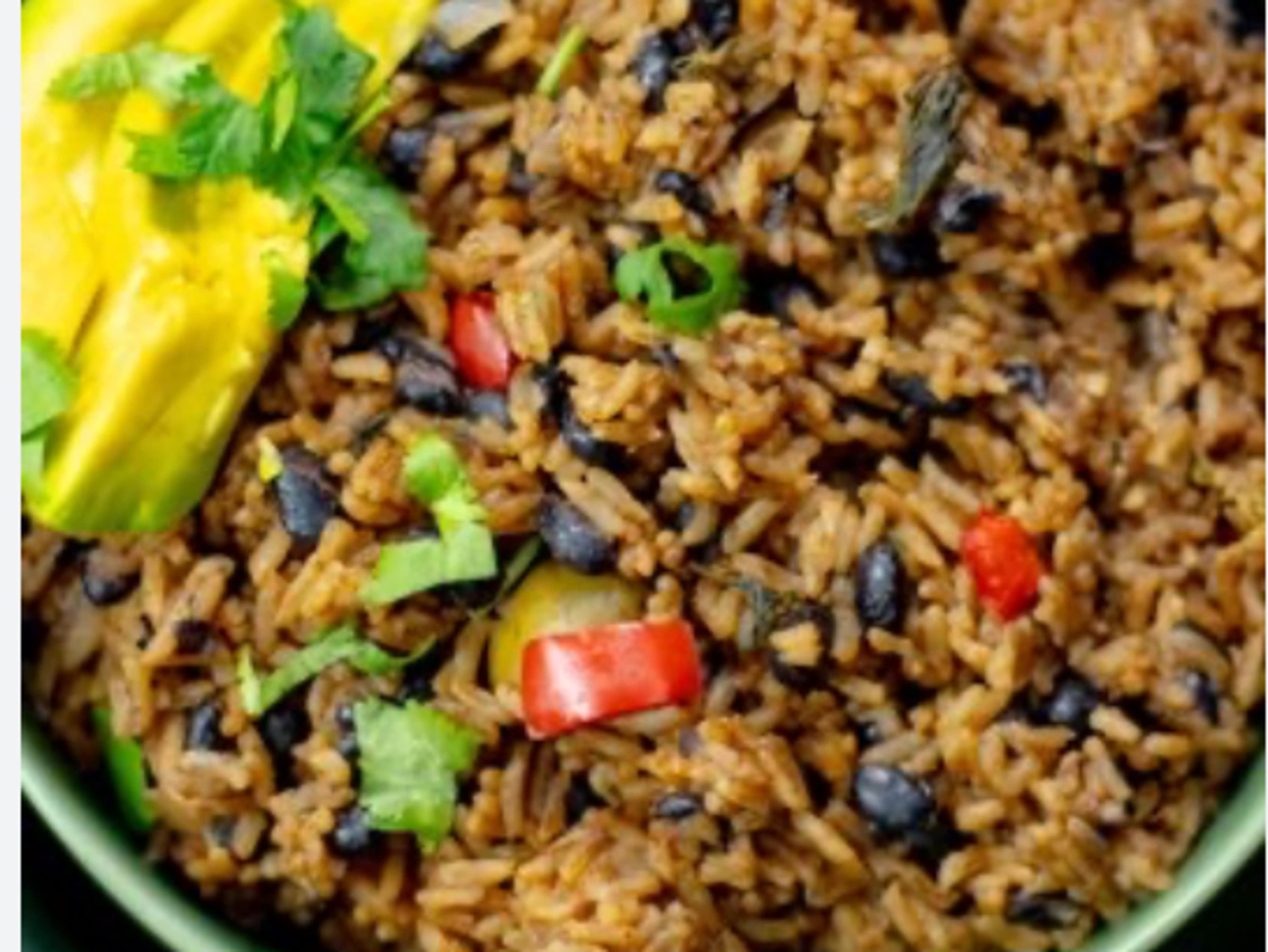 BLACK BEANS AND RICE RECIPE (MORO DE HABICHUELA NE