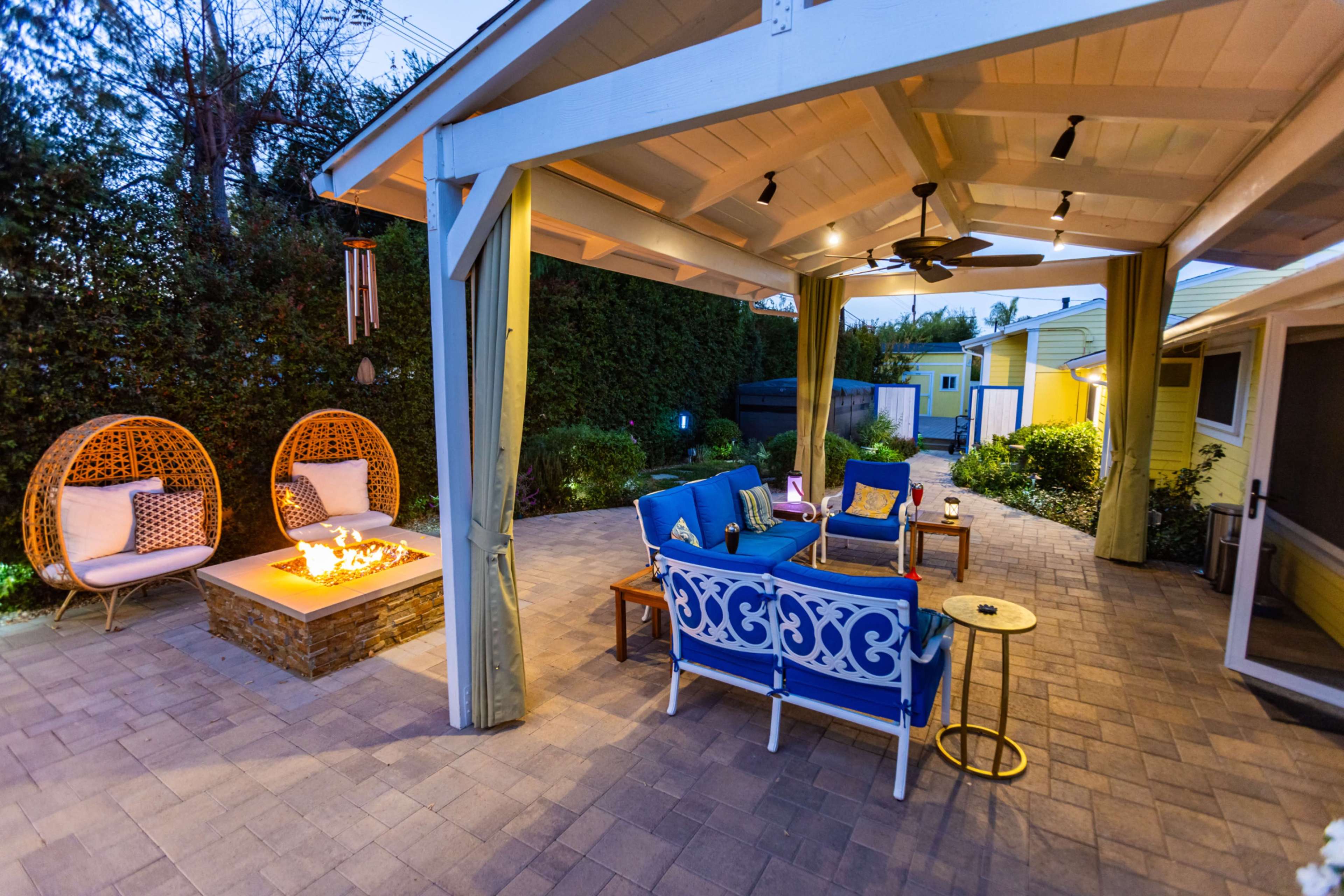 GATED HOME + SPACIOUS YARD | Newly Renovated | Production-friendly Image in Woodland Hills, Woodland Hills, CA
