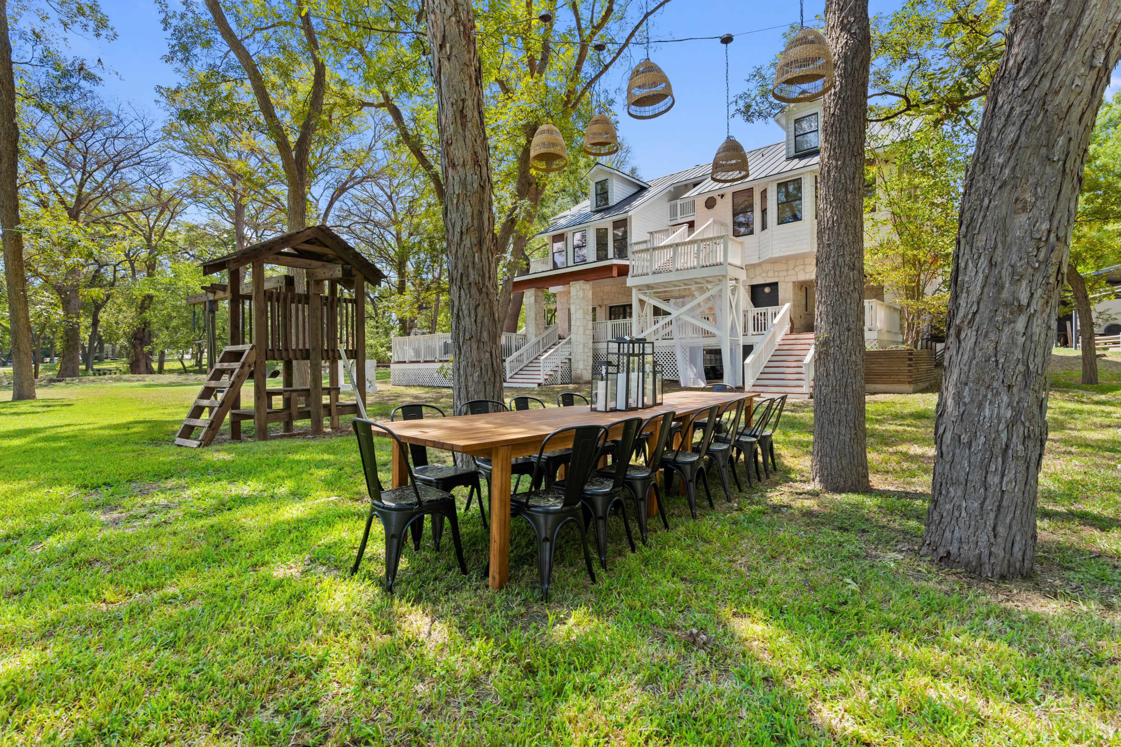 Lakeside Gathering House | Seguin Image in McQueeney, Seguin, TX