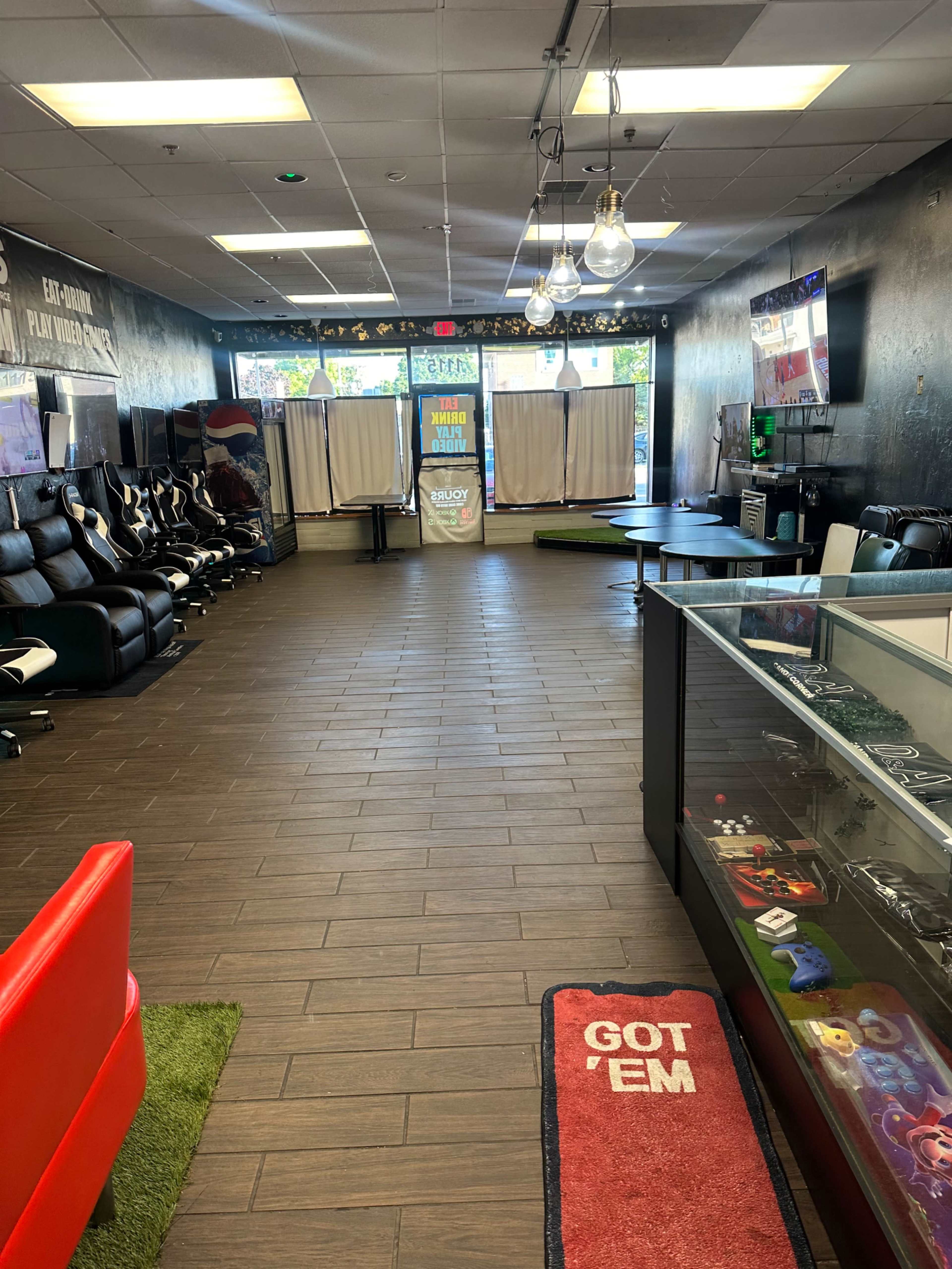 YoursGameRoom Image in Proviso Township, Maywood, IL
