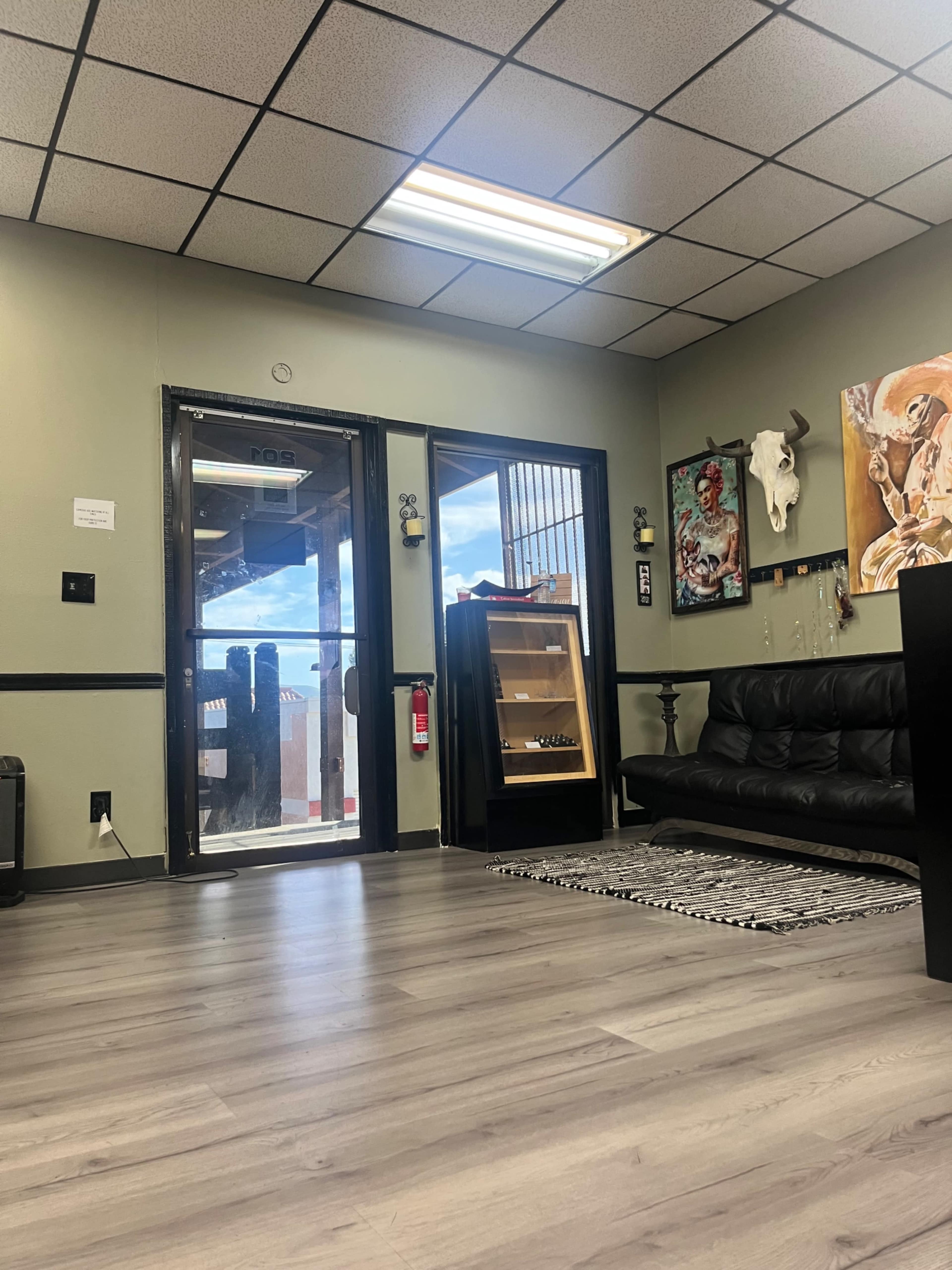 Artistic & Eclectic Tattoo Shop & Stations Available Image in Simi Valley, Simi Valley, CA