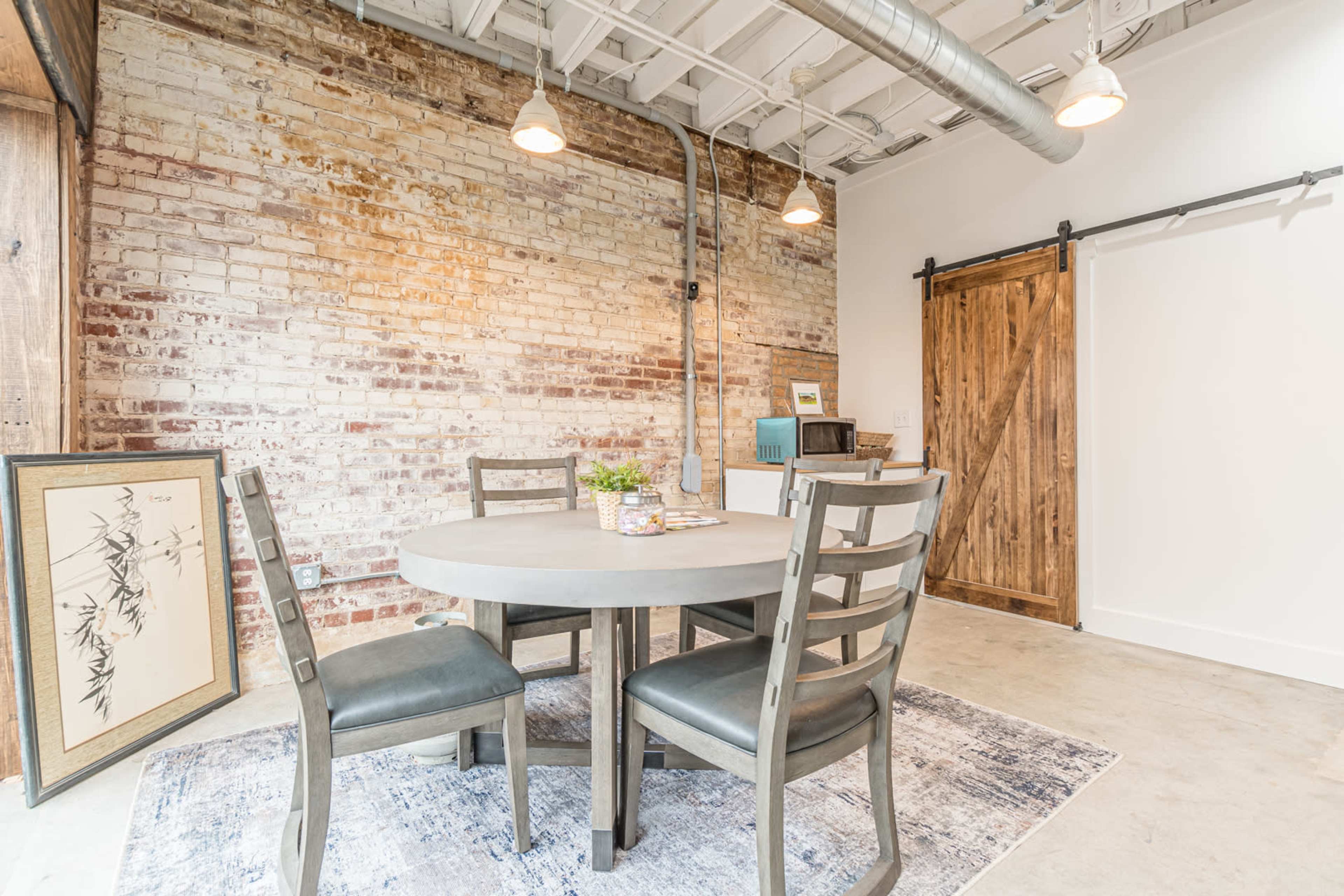 Office Loft near Airport - w skylight & exposed brick Image in Hapeville, ATLANTA, GA