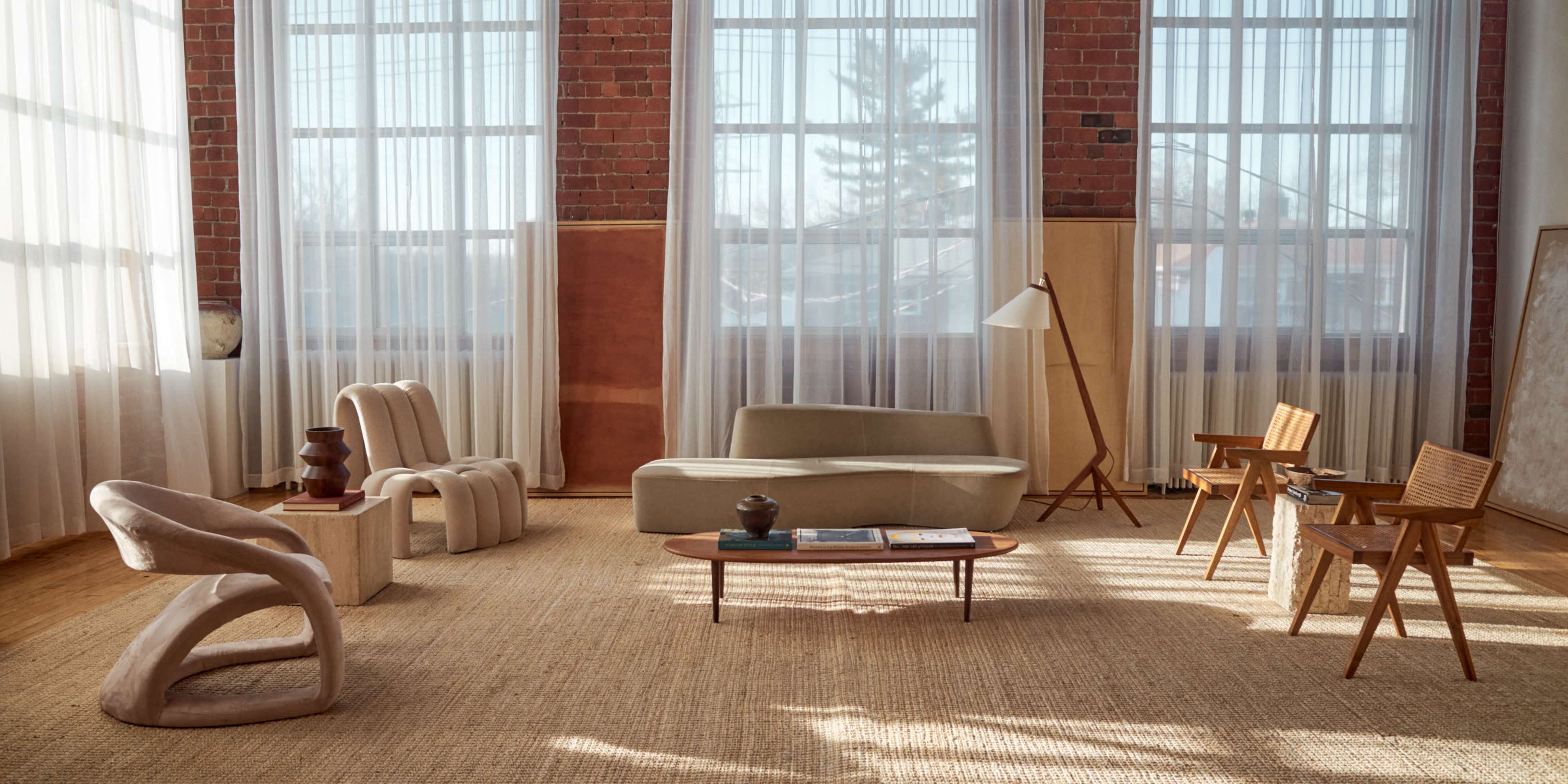 @CasaBonaStudio – Bright and Elegant High Ceiling Loft Image in Rockcliffe - Smythe, Toronto, ON