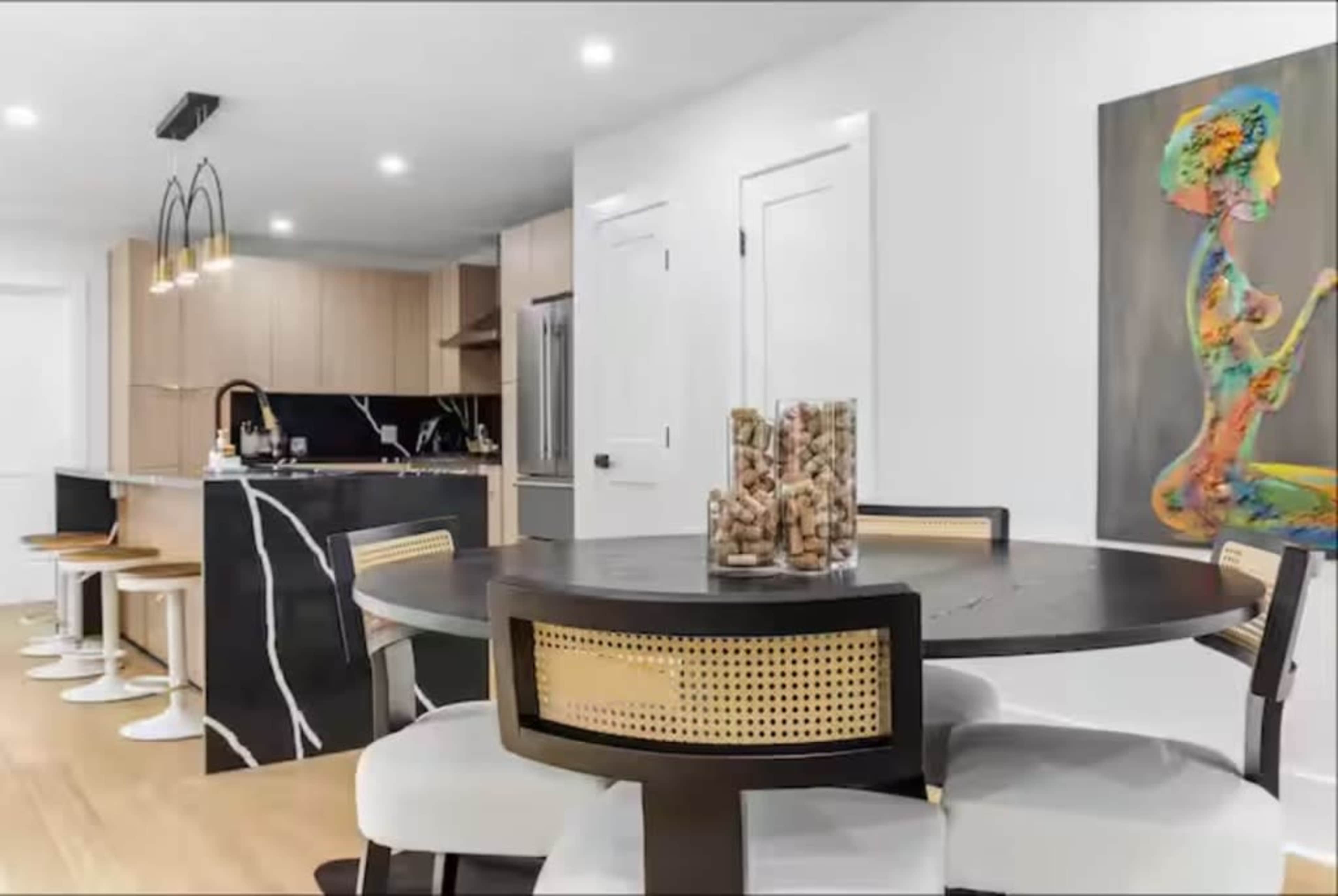 Spacious and Beautiful Abode Image in Northeast Washington, Washington, DC