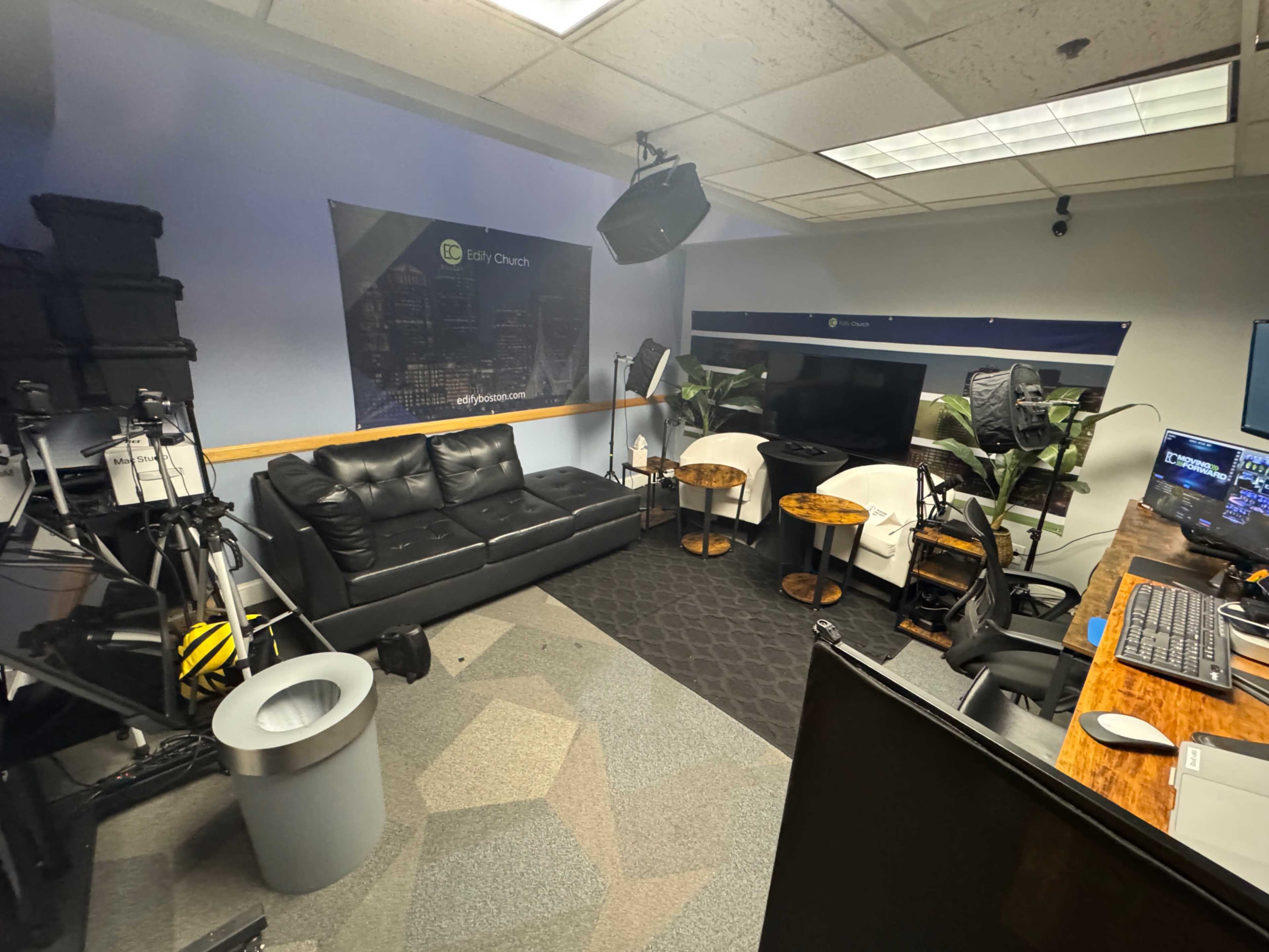 Meeting Space, Events, Church Services, Podcast Studio, Photoshoot Image in Medford, Medford, MA