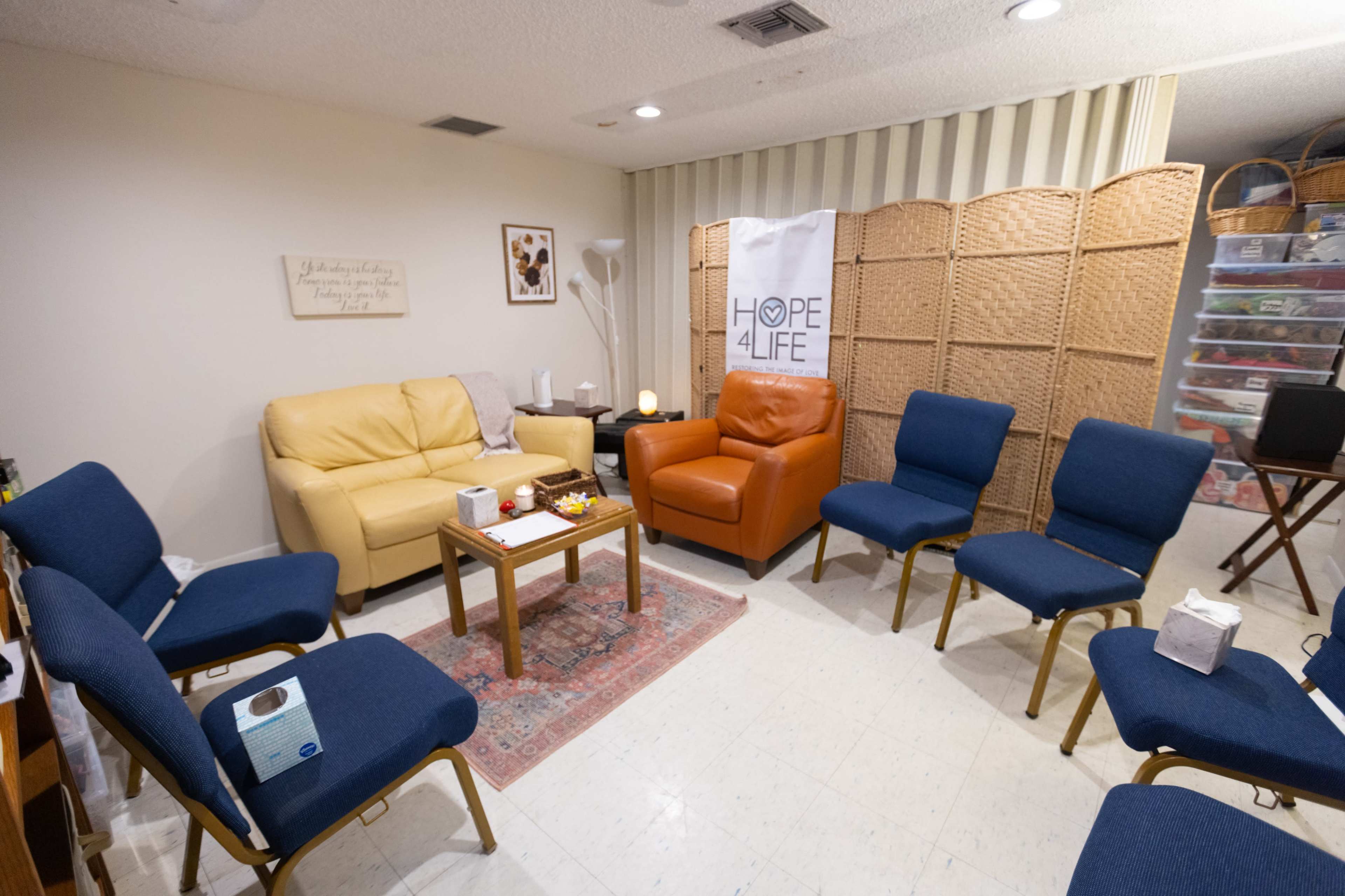 House and Gardens in Pinecrest Image in Kendall, MIAMI, FL